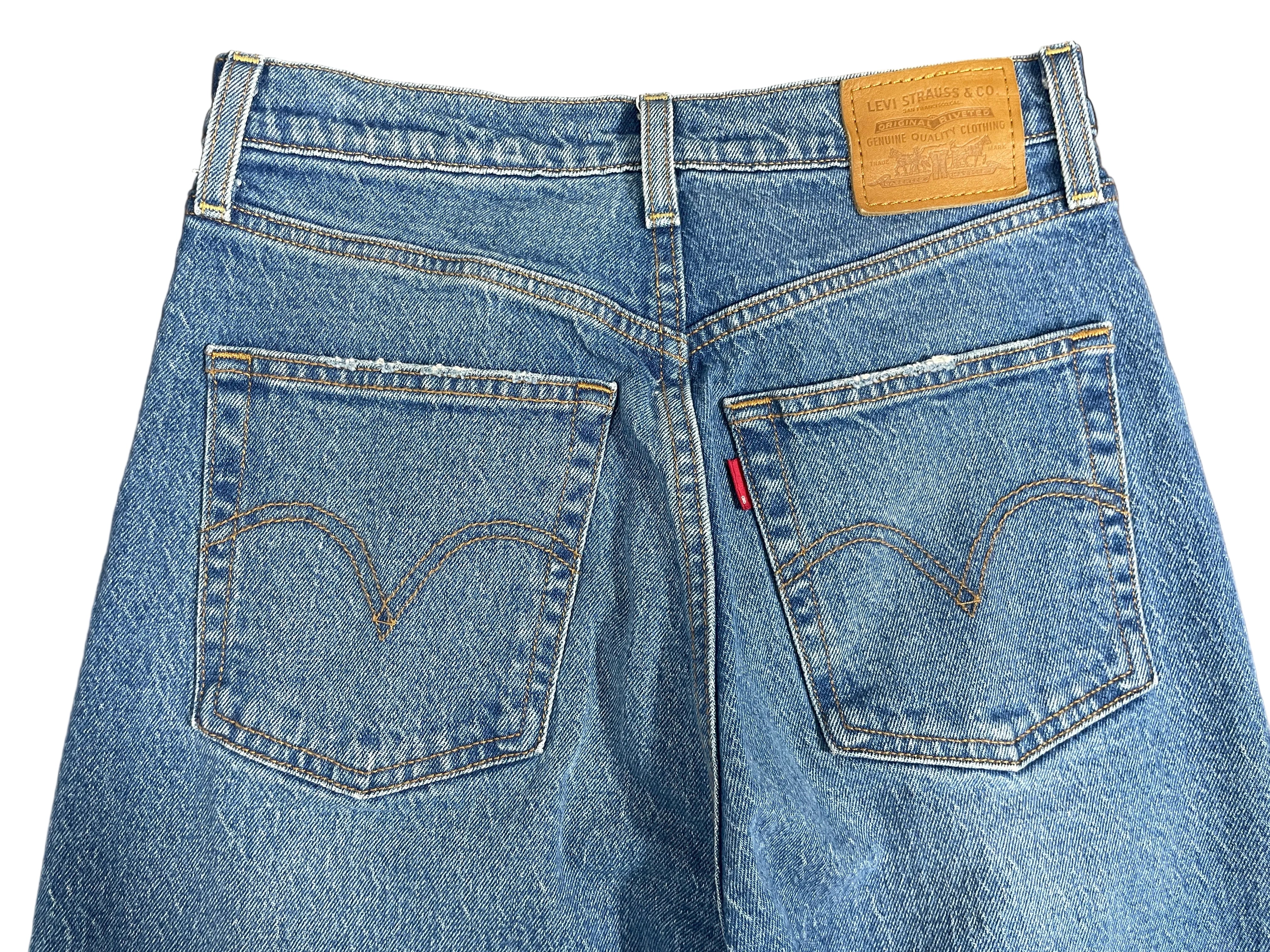 Levi’s Ribcage Straight Ankle size 27 medium blue high rise jeans back view