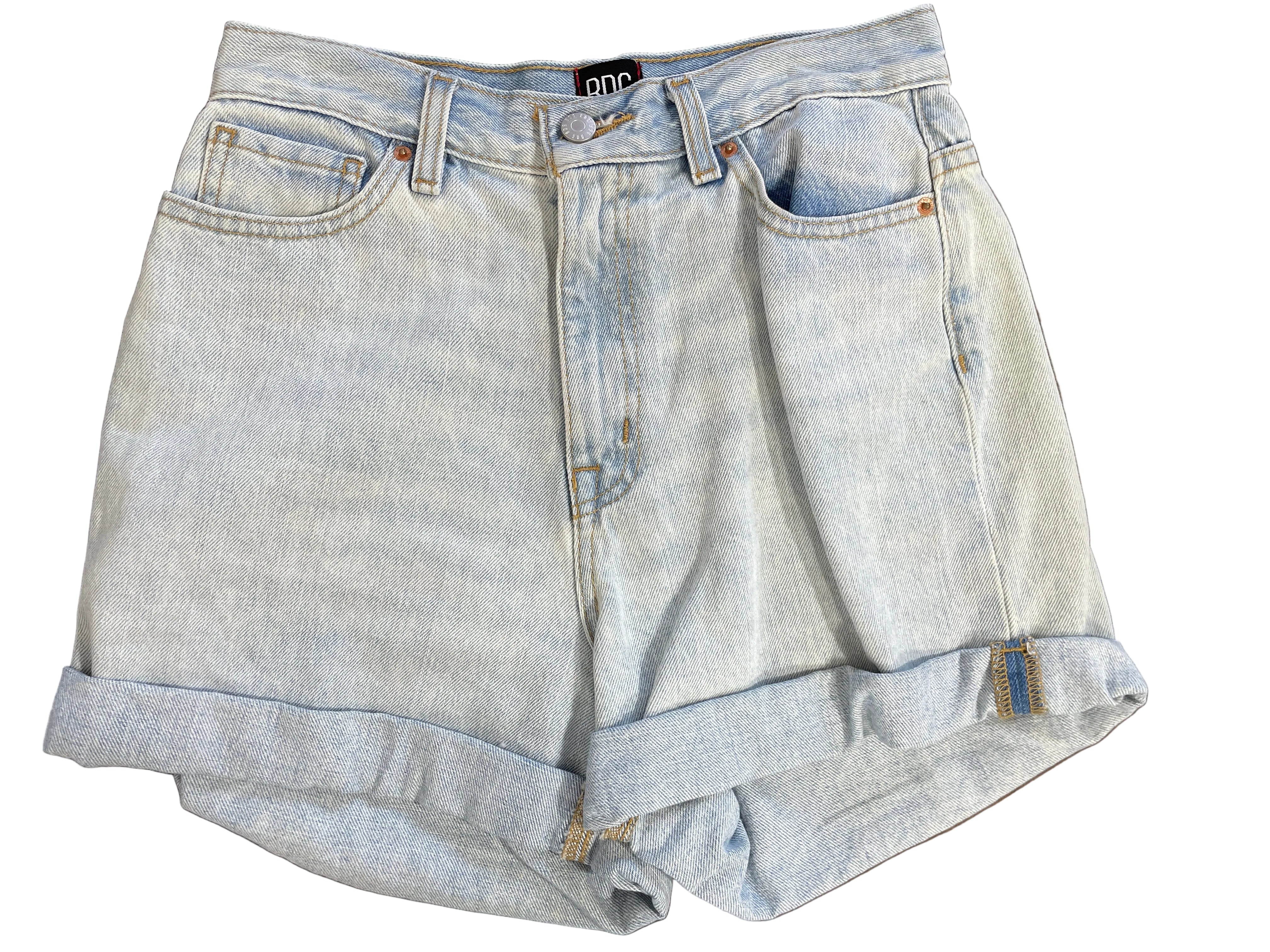 BDG Urban Outfitters Mom High-Rise light wash denim shorts size 27