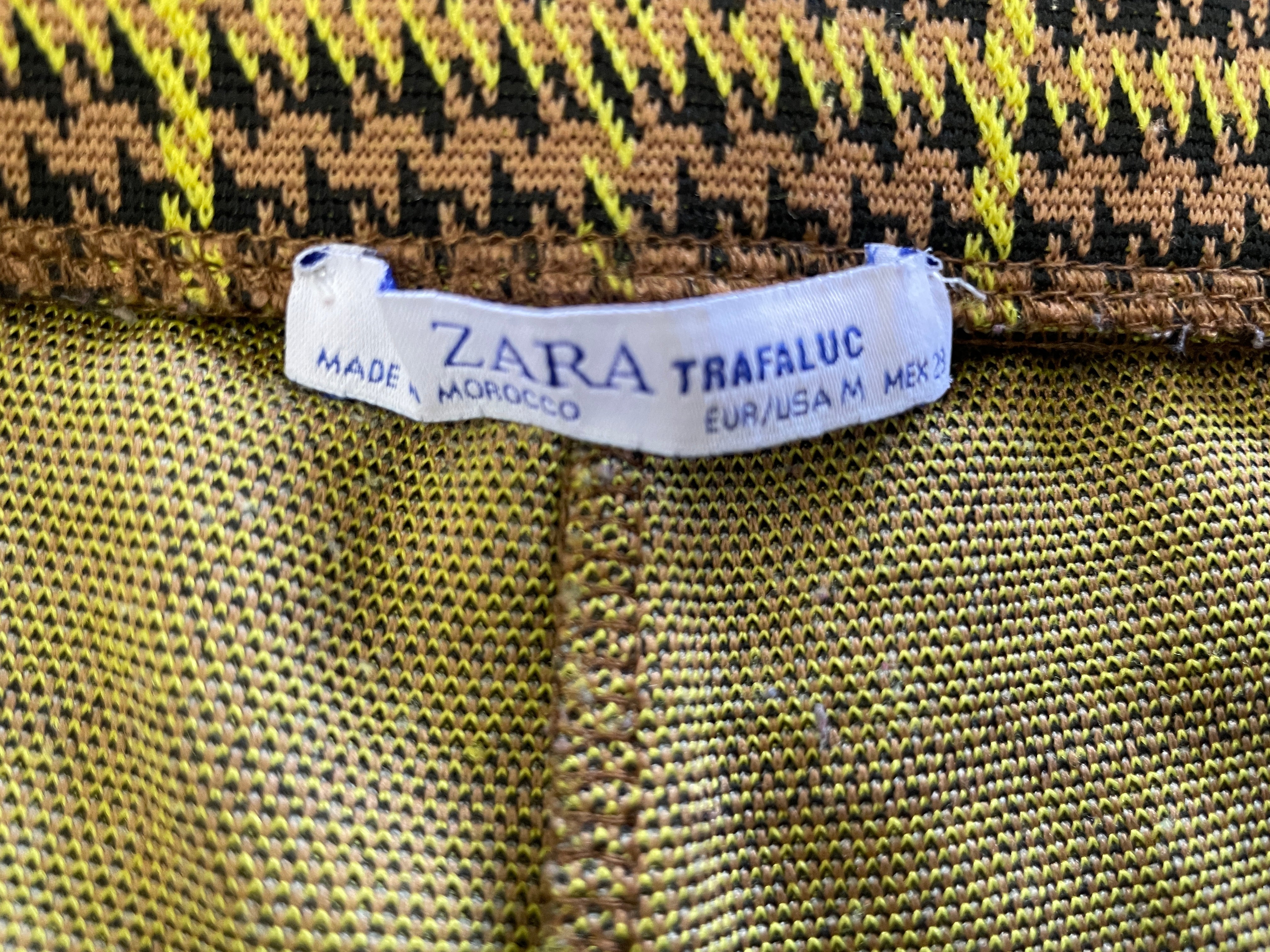 Medium Zara Trafaluc Houndstooth Plaid Cropped Wide Leg Pants Made in Morocco