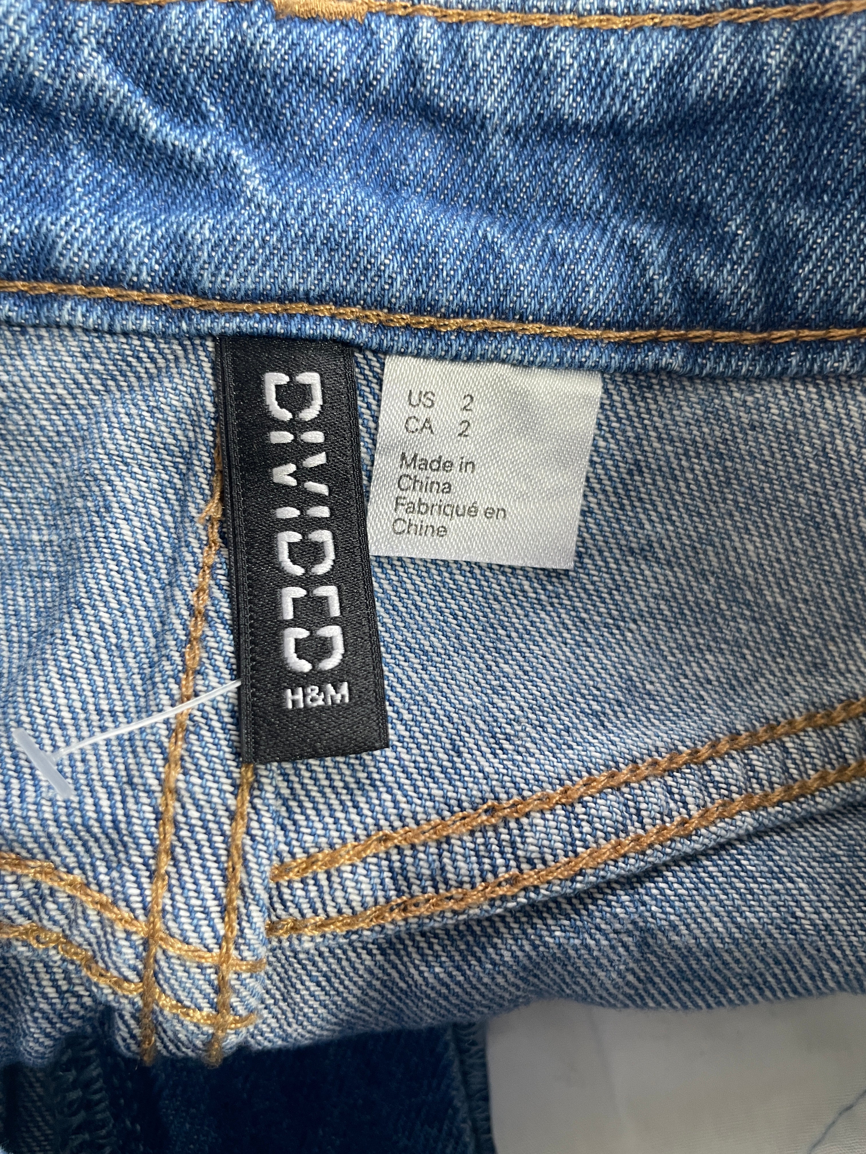 Size 2 H&M Divided blue denim skirt brand and size label