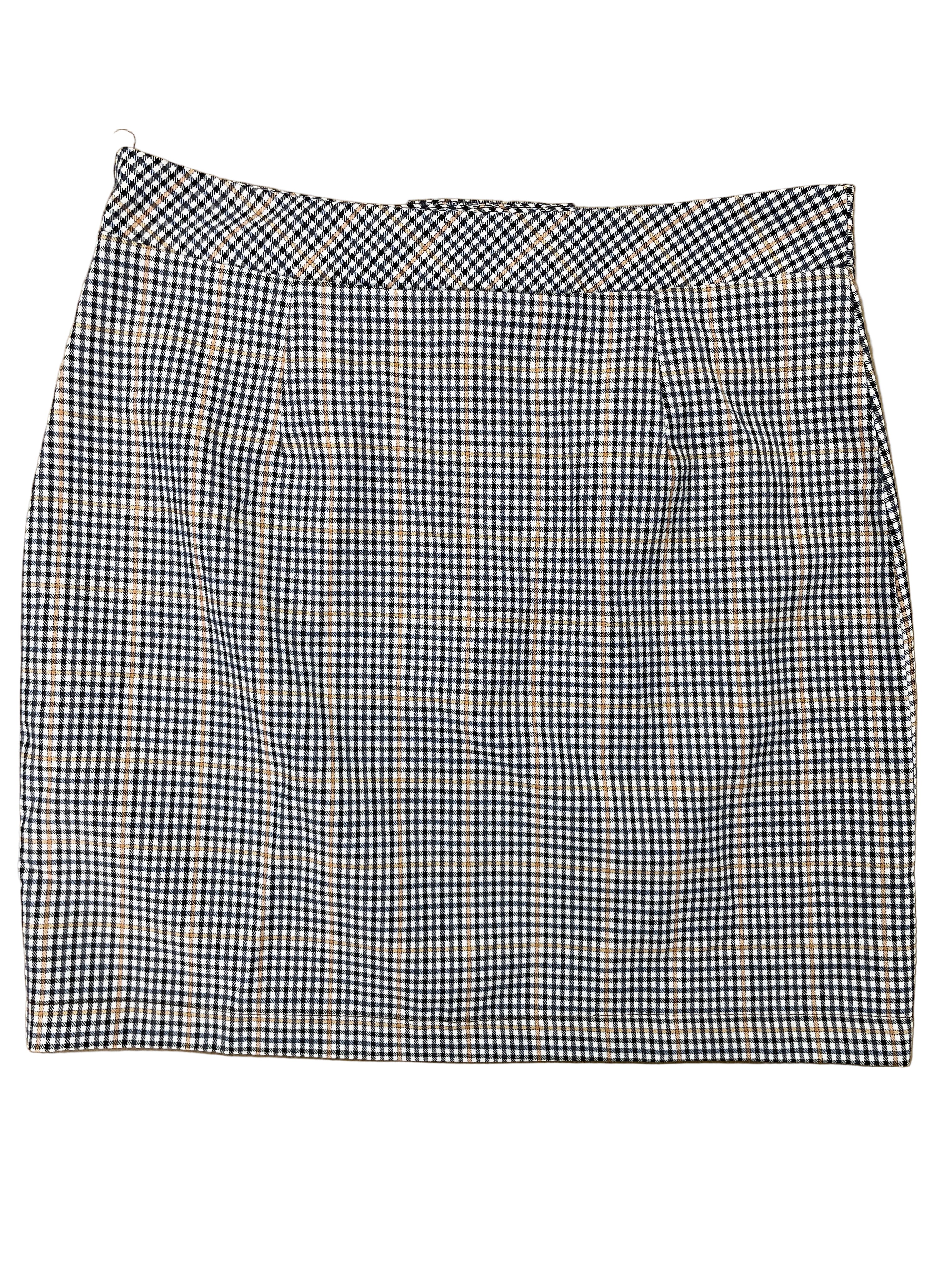 Back view of Urban Romantics navy and tan plaid skirt