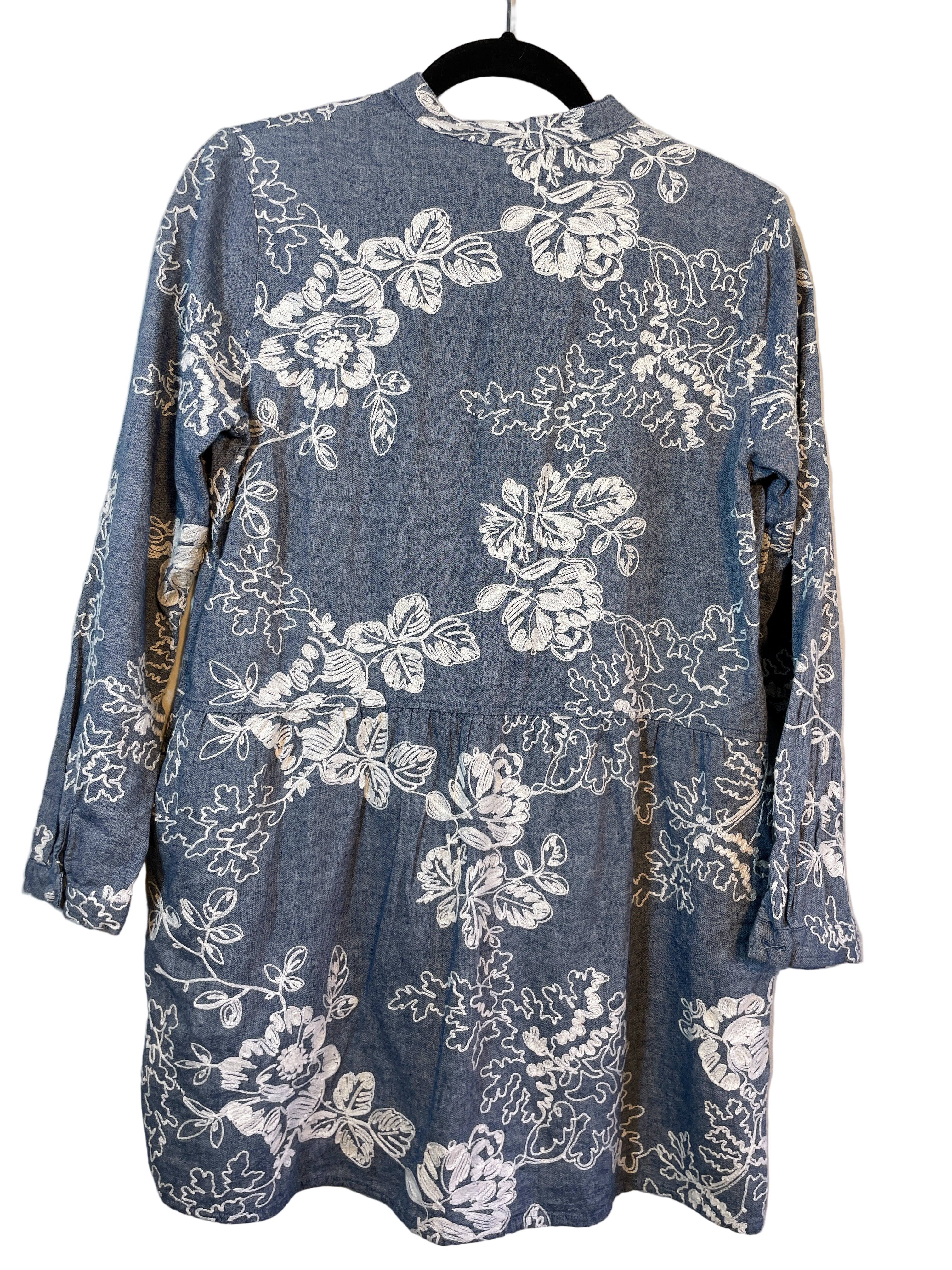back view of Agneau7 chambray tunic top with white floral embroidery
