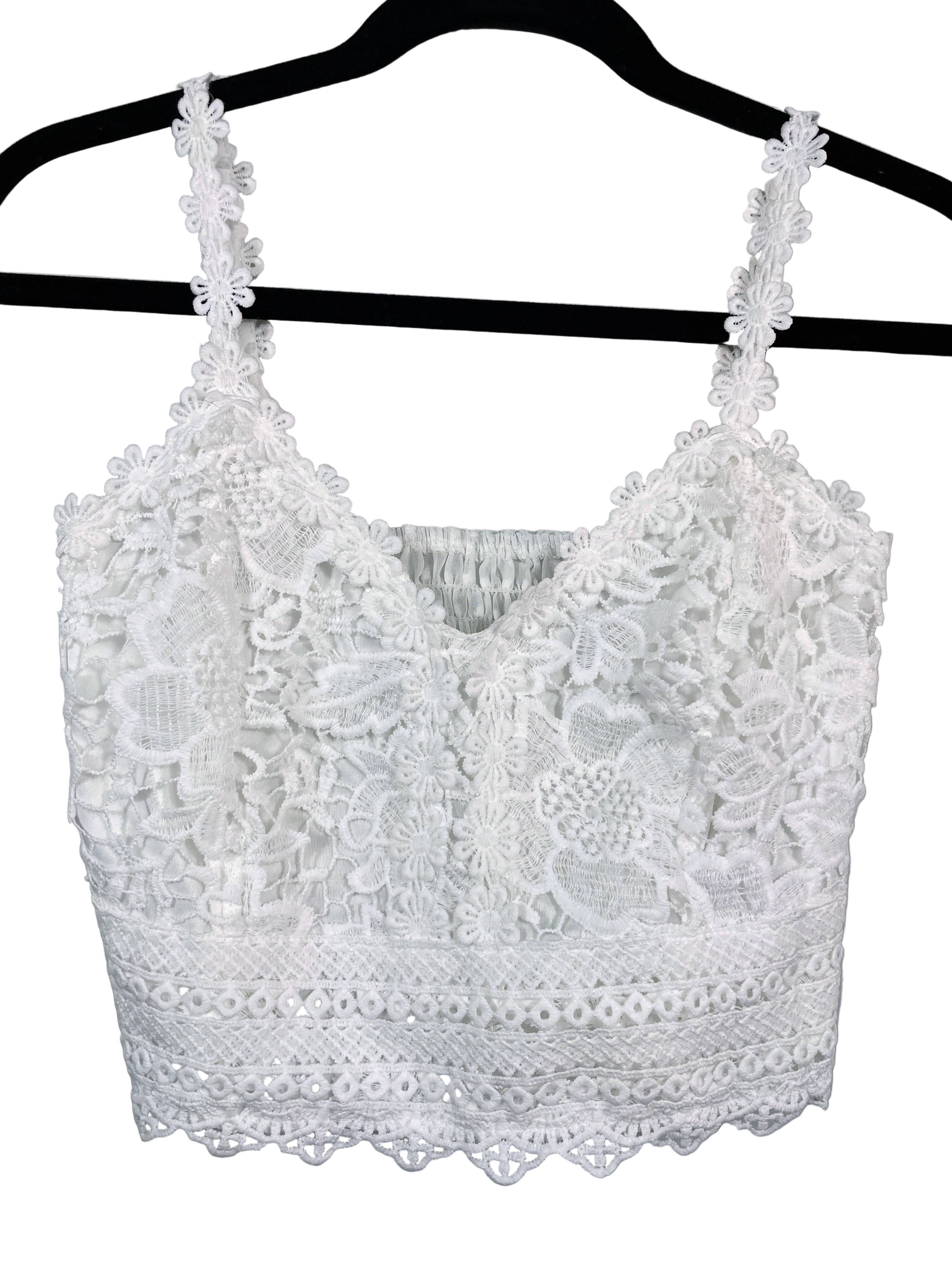 Front view of white SHEIN lace cropped tank top with floral lace and scalloped hem.