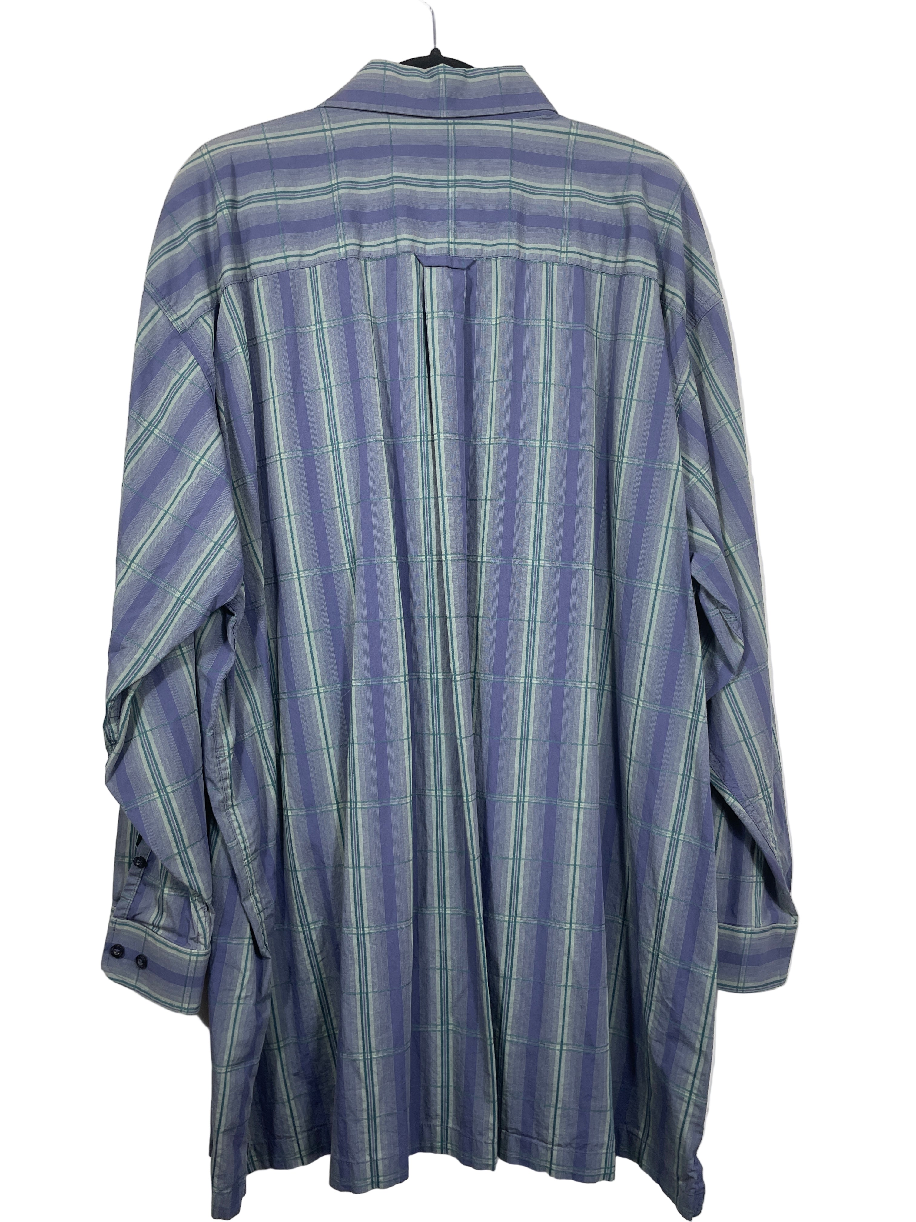 UT Max plaid shirt back view