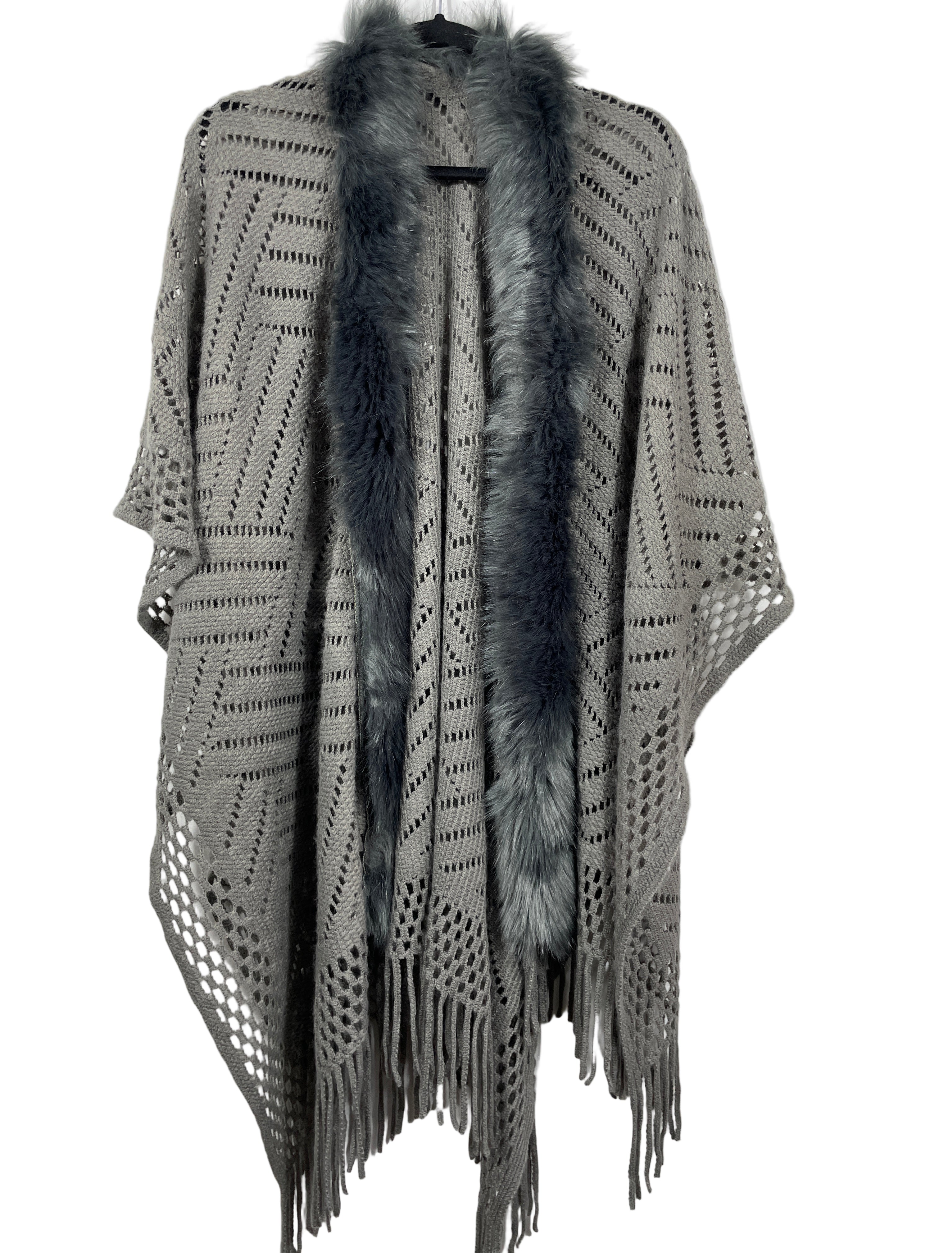 Grey open-knit shawl with faux-fur collar, front view
