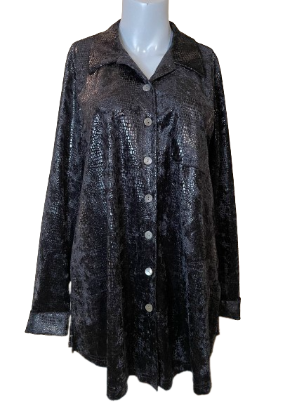 A black faux snakeskin button down maternity shirt on a mannequin.
