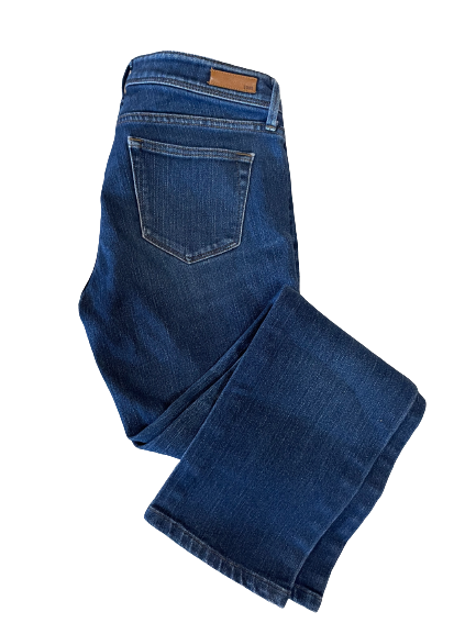 A pair of UJ UNIQLO Skinny Fit Straight Middle Rise Jeans in blue color, displayed against a white background.