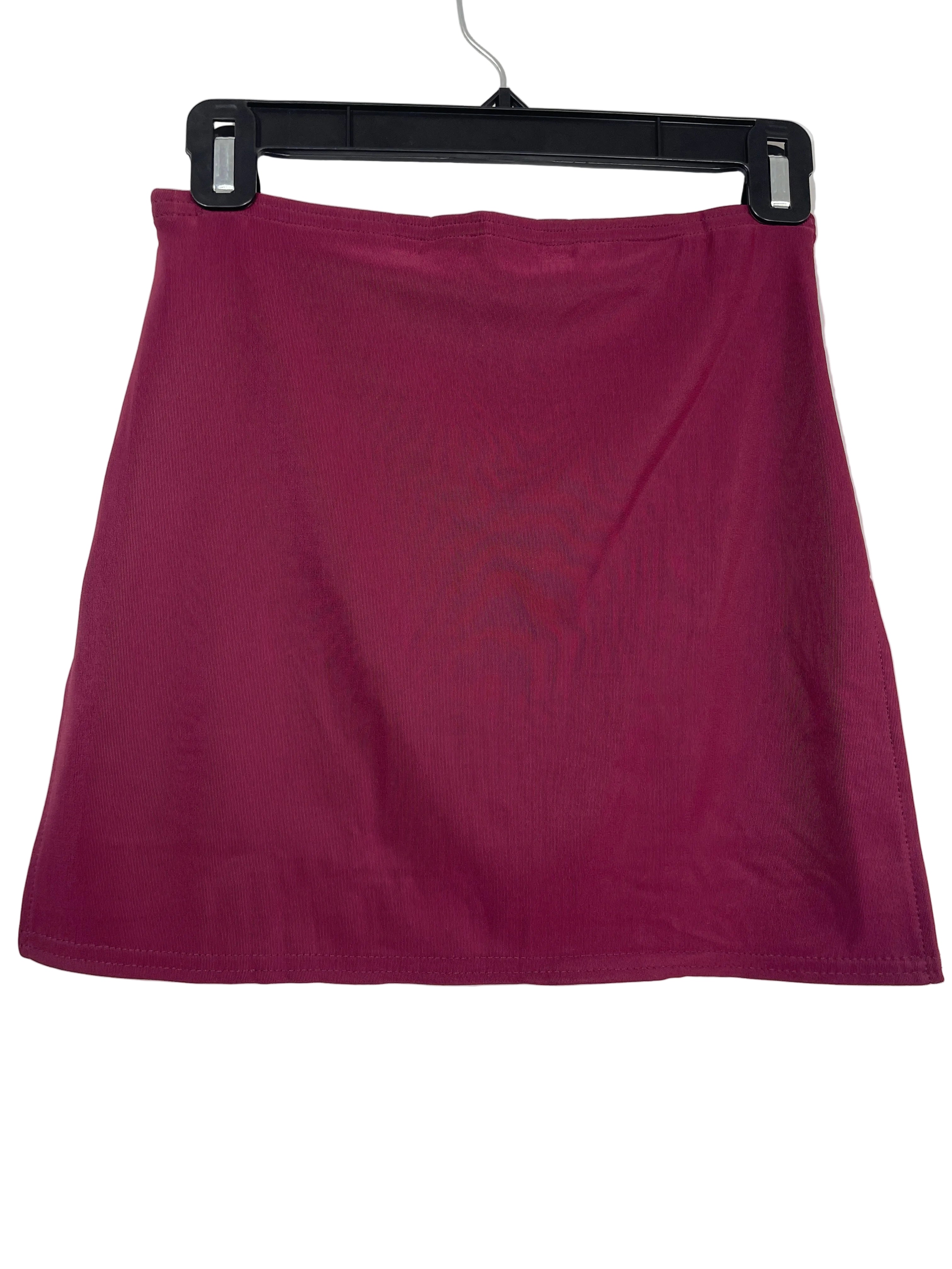 Luna Fashion size S burgundy mini skort back