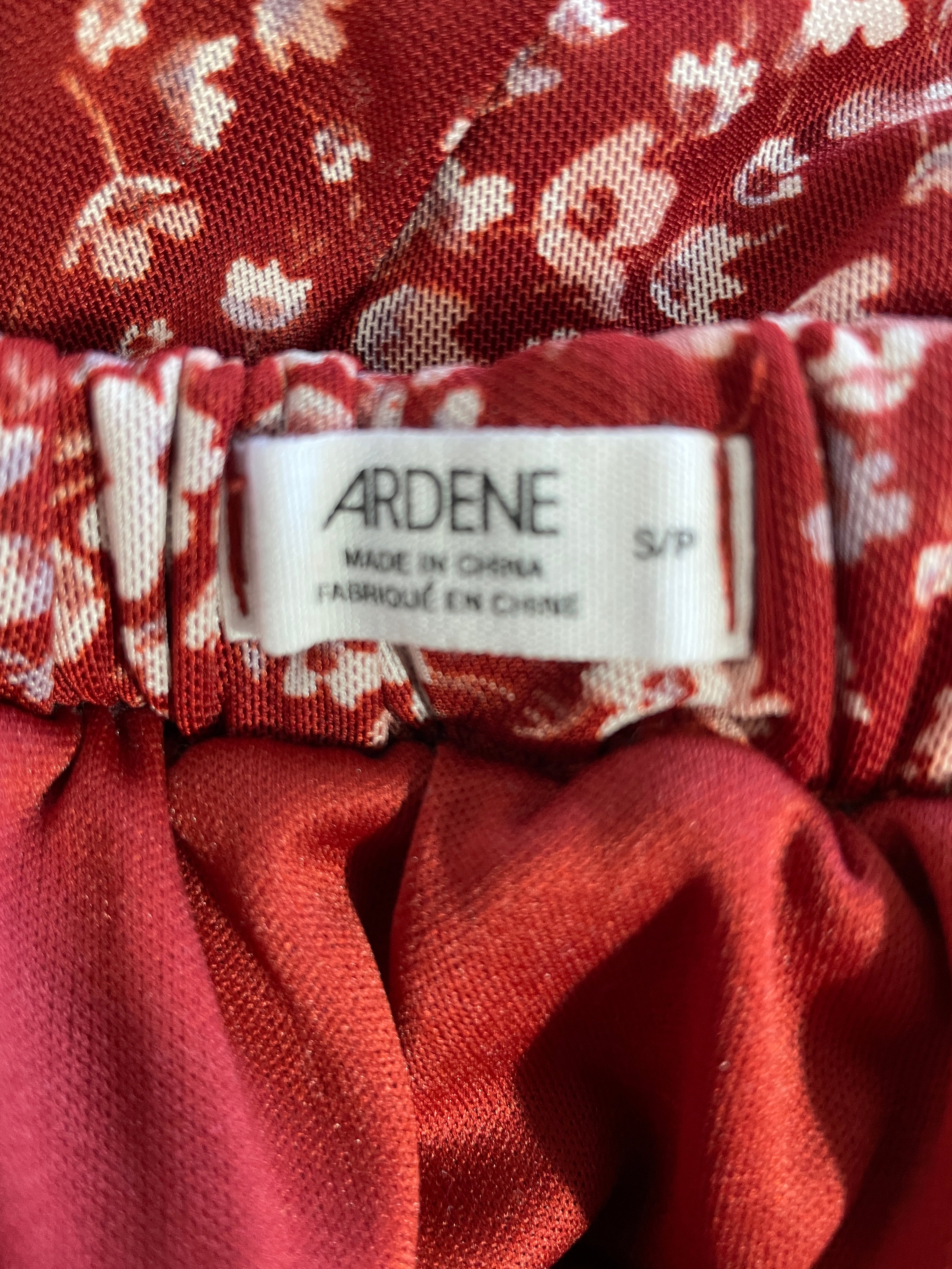 ardene size tag