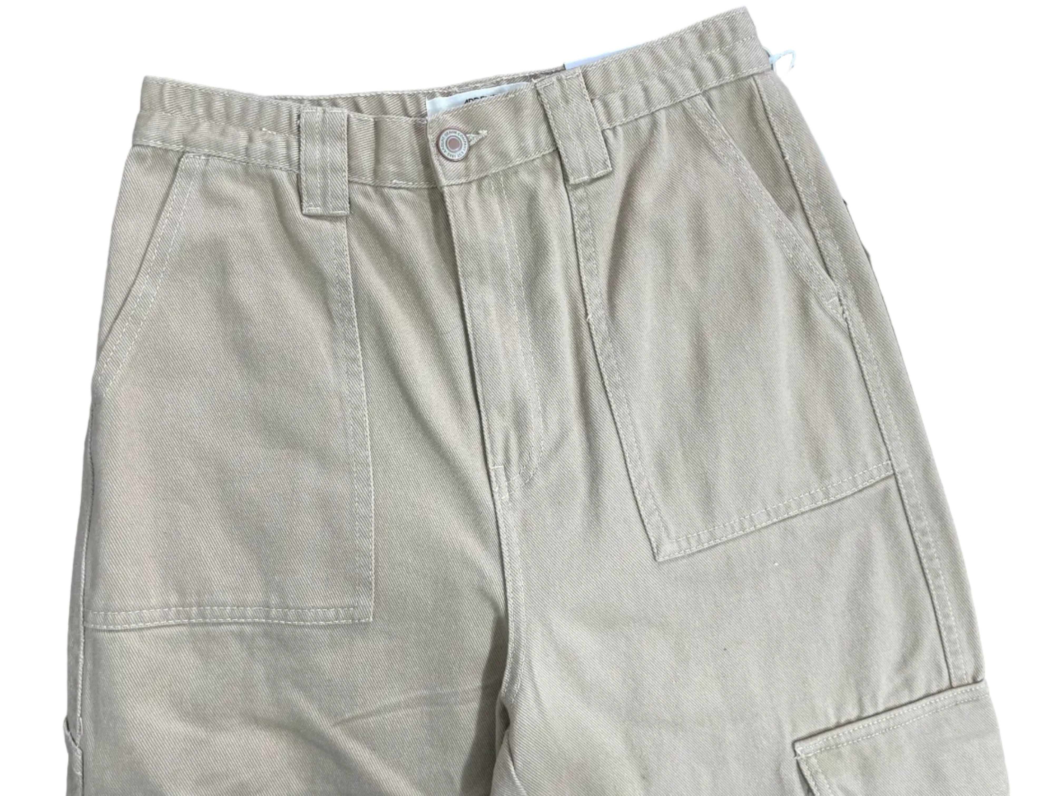 Size 7 Ardene Beige ’90s High Rise Cargo Pants Front Pocket Detail