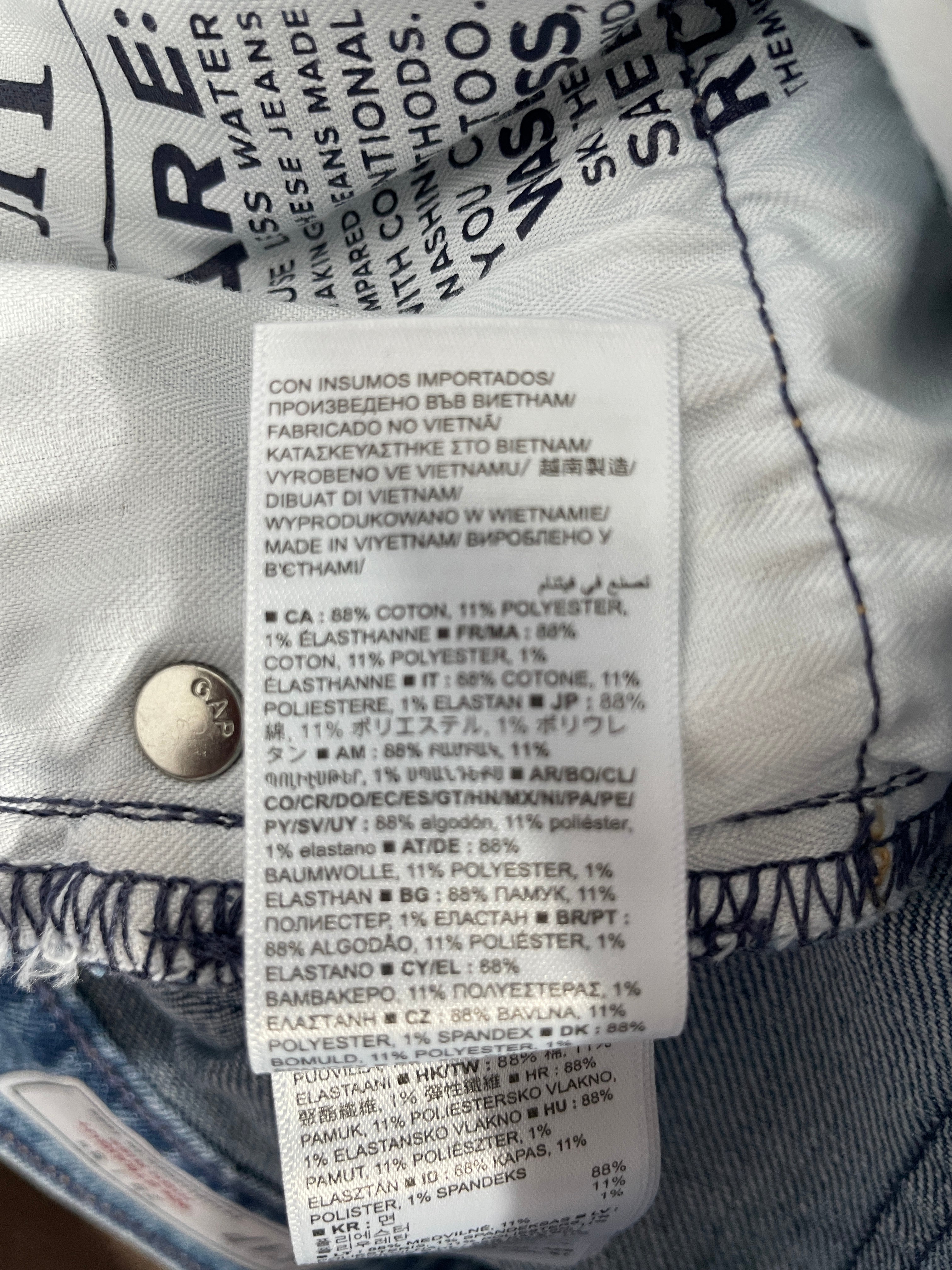 Size 29 Gap High Rise ’90s Straight Light Wash Jeans Fabric Content Label