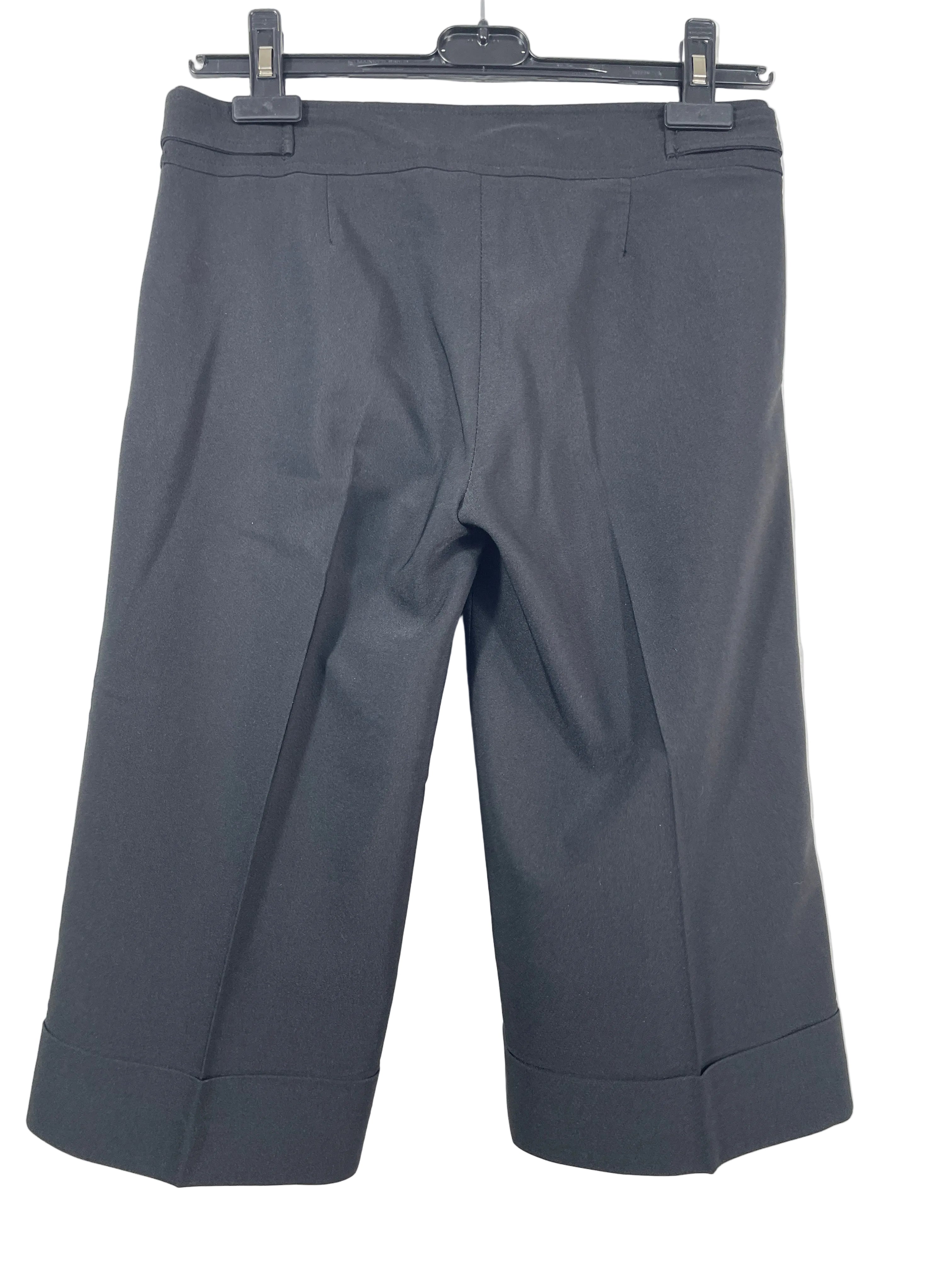 Size 1/2 SUZY Shier black tailored cropped pants back view