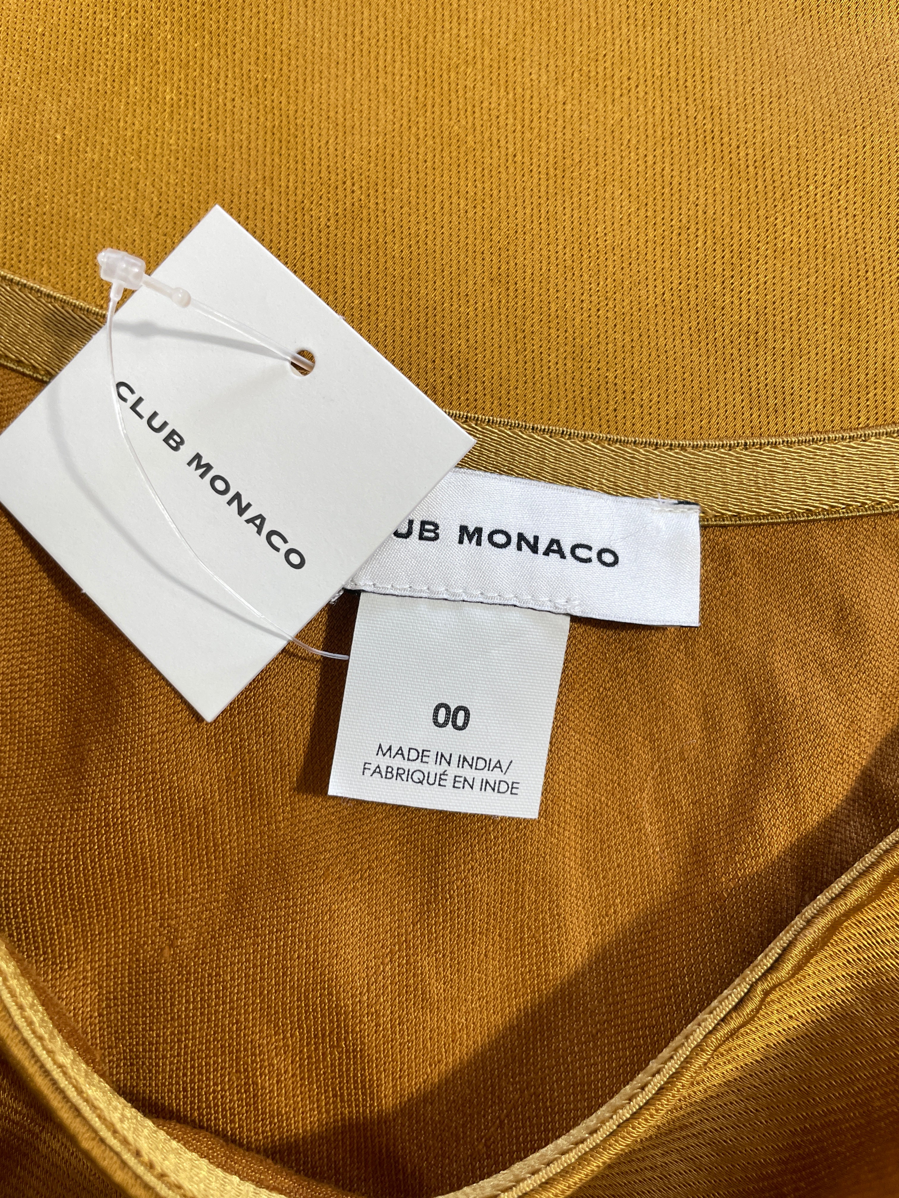 Club Monaco women's size 00 skirt original brand and size label