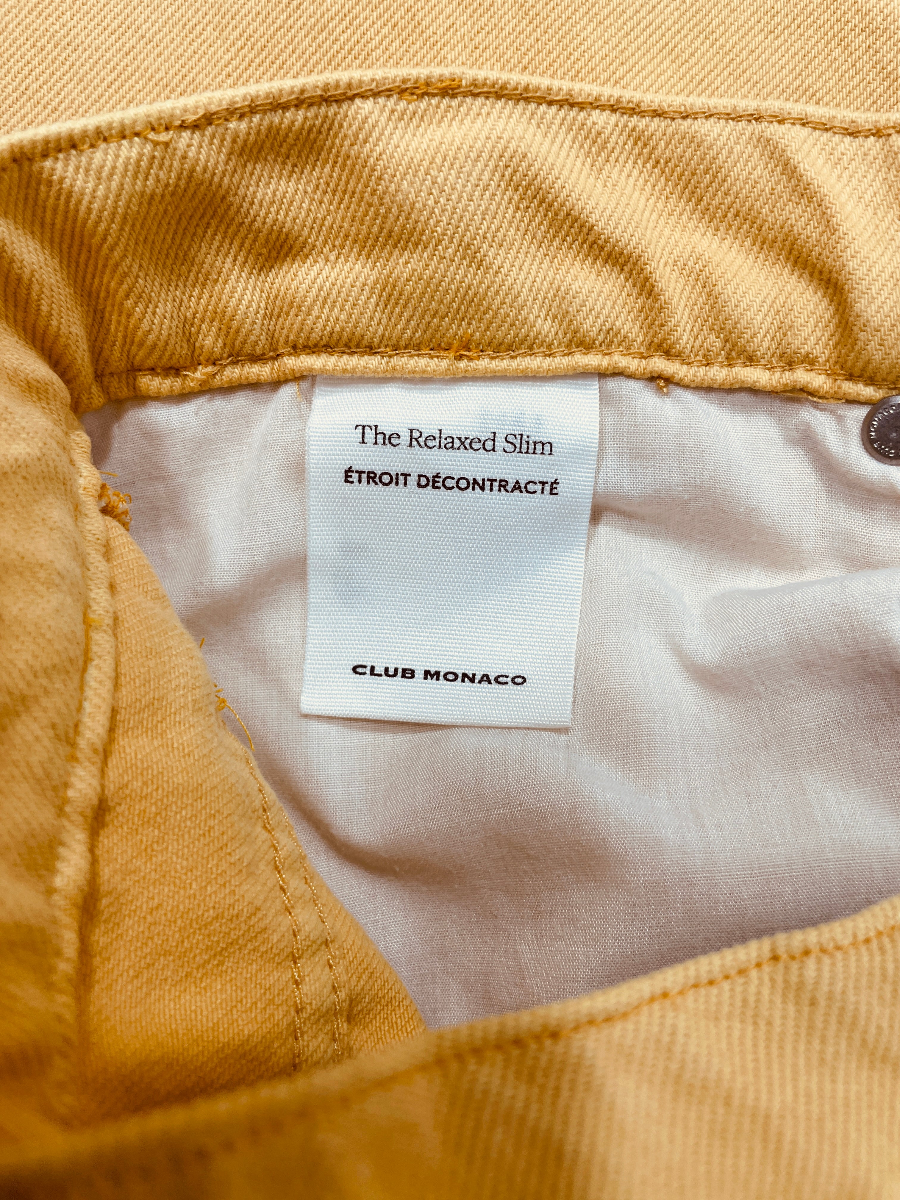 Club Monaco The Relaxed Slim interior fit label