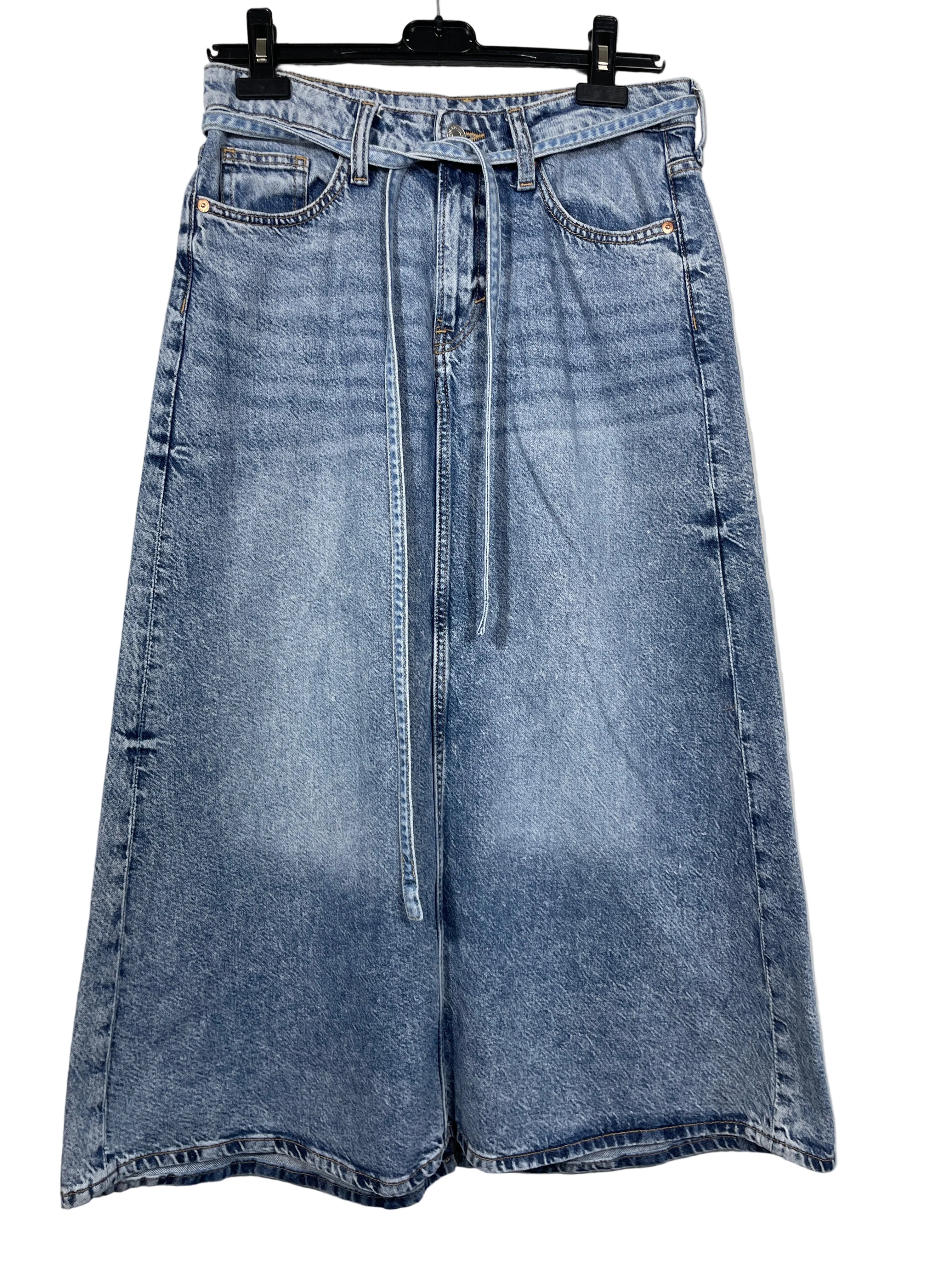 H&M &Denim blue wash maxi skirt front view with matching tie belt and front pockets