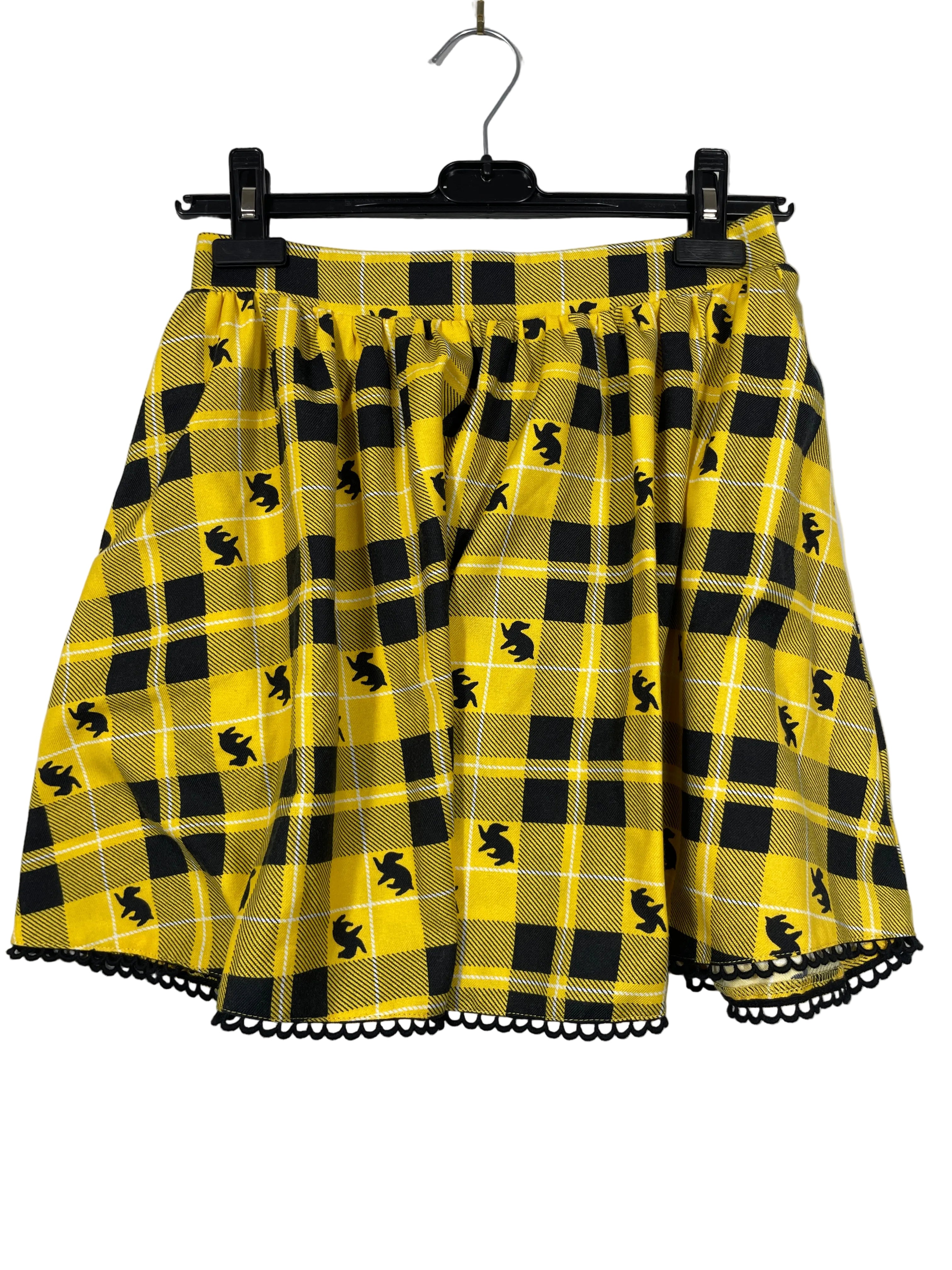 Harry Potter Hufflepuff yellow black plaid badger print mini skirt size Small front view