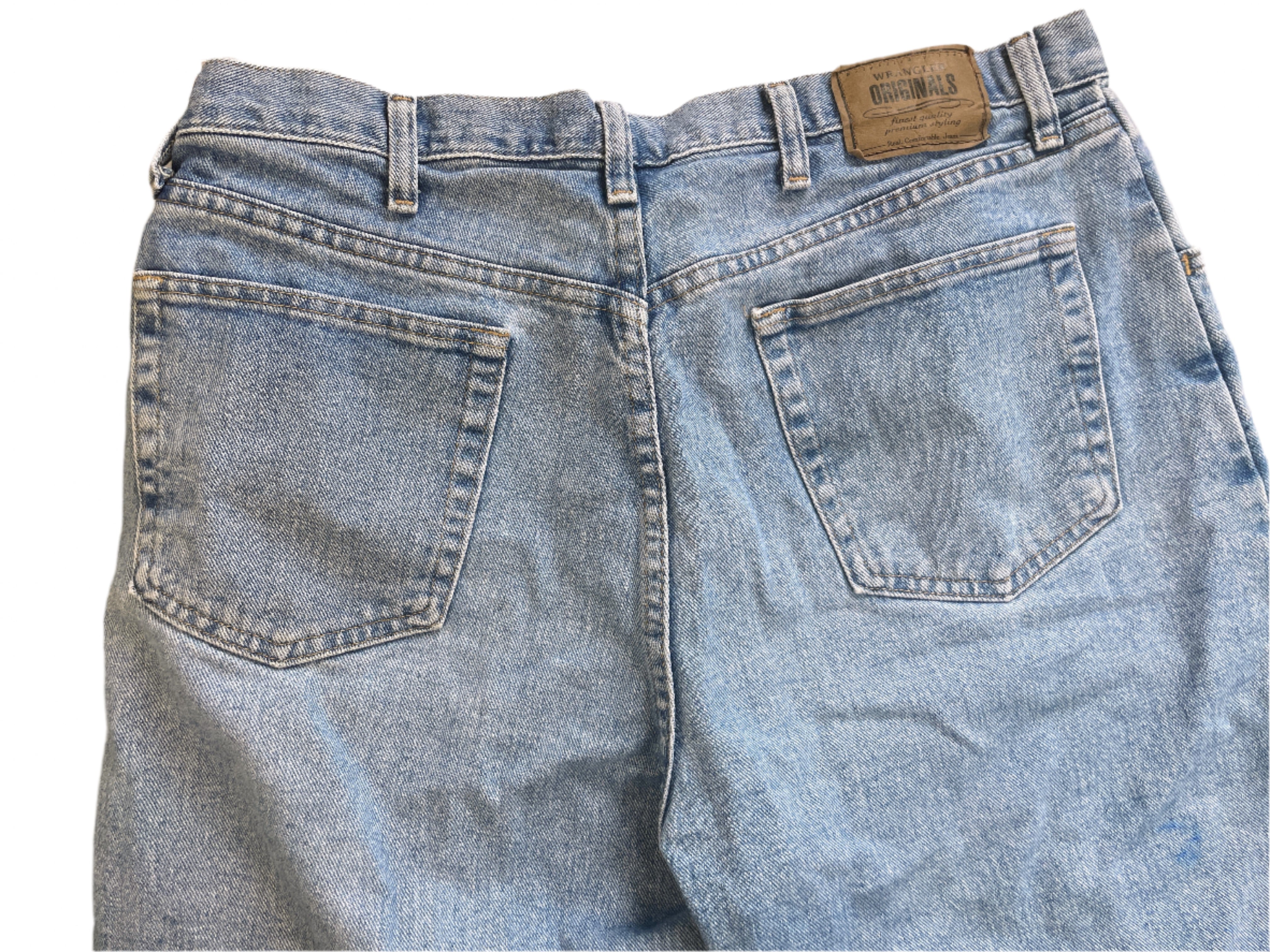 Wrangler Originals men's size 36 relaxed fit denim shorts