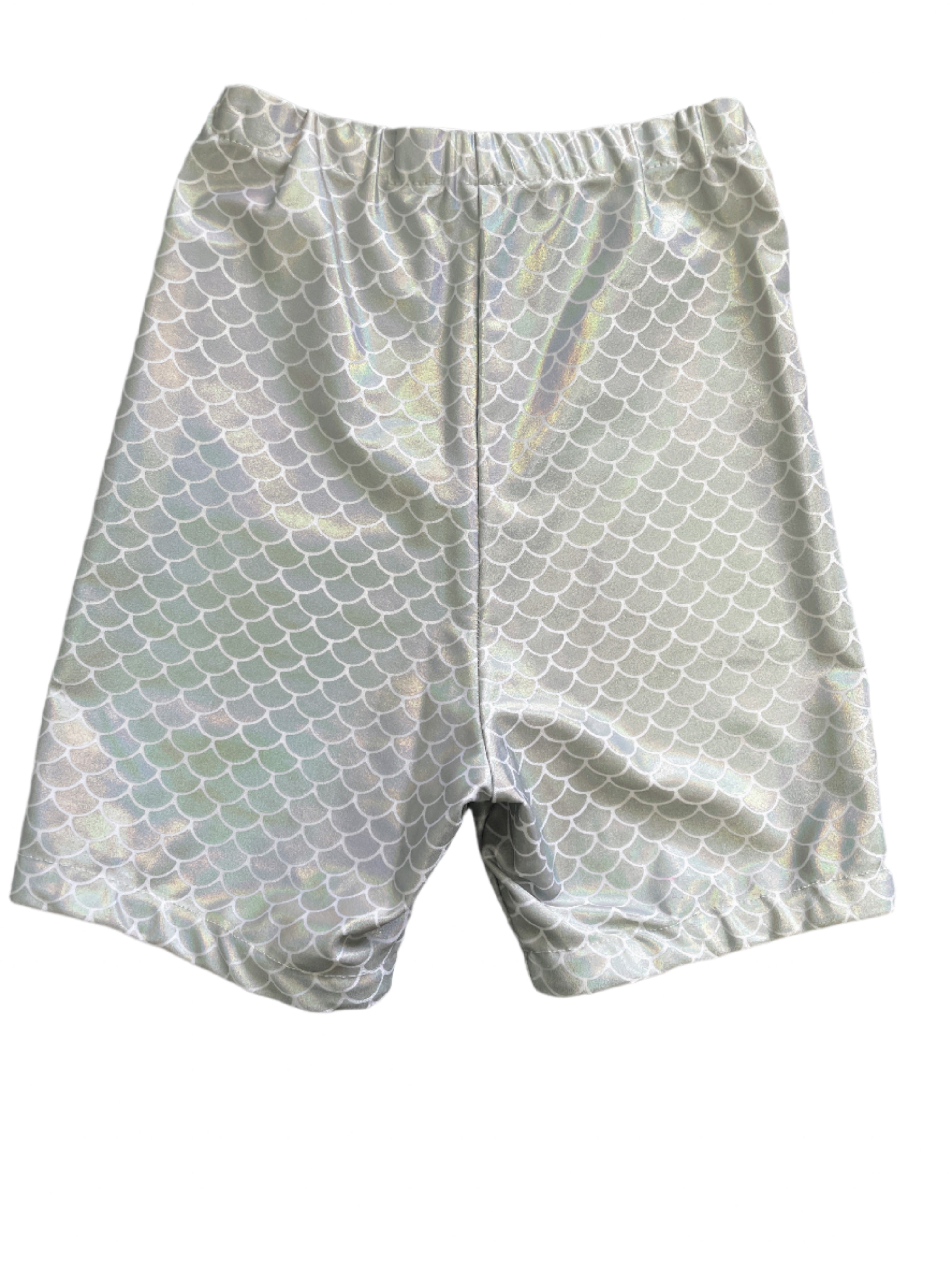 Grey and white scale pattern bike shorts, size XS, and silicone grip hem.
