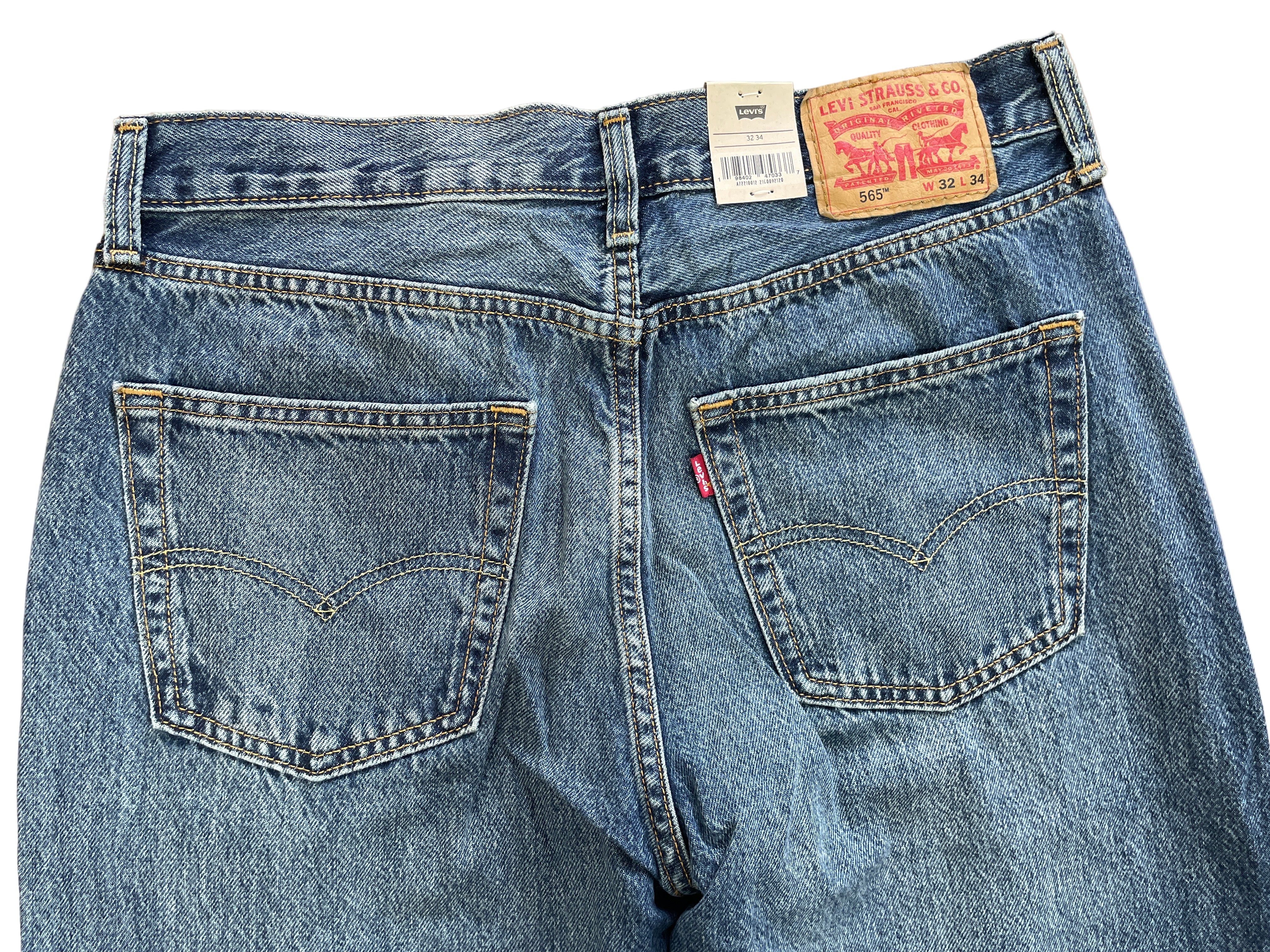 levi's 565 loose straight men's jeans blue back view