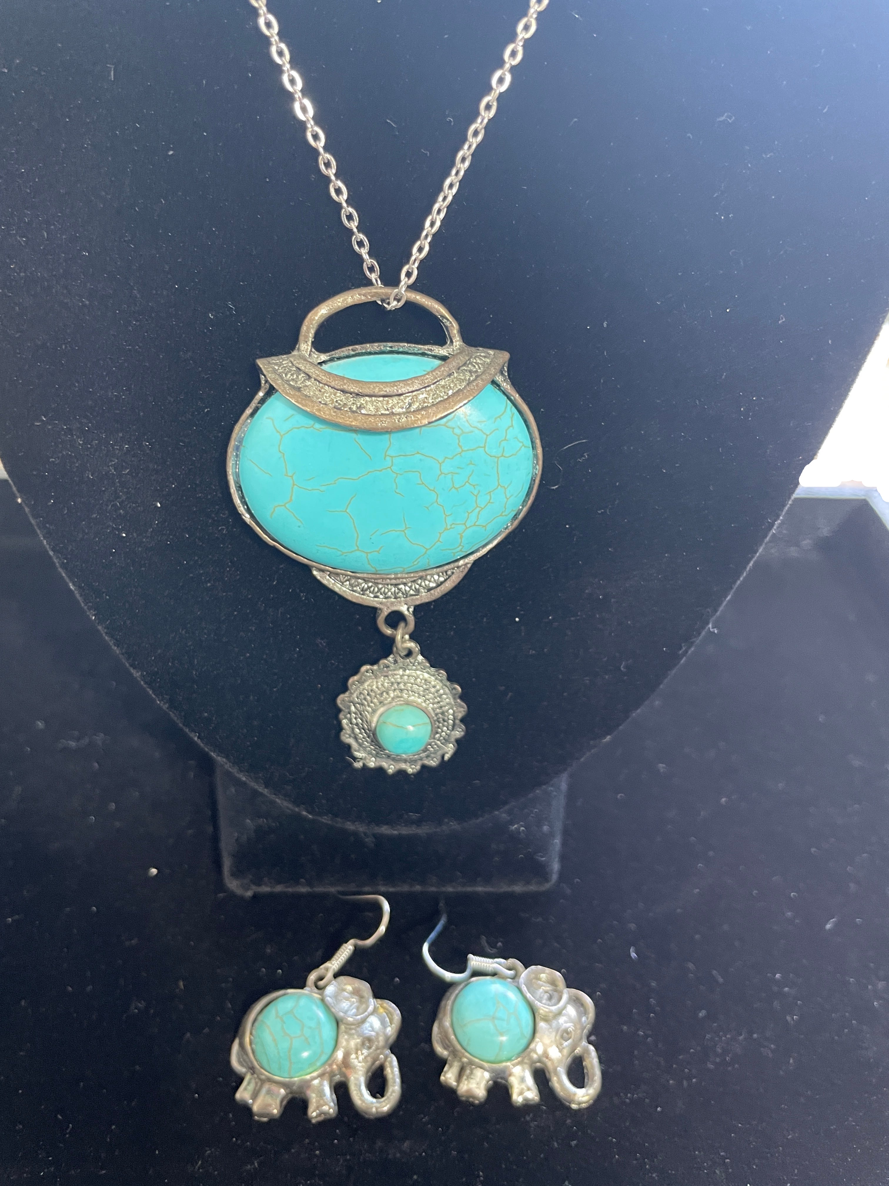 Turquoise pendant necklace with elephant earrings set