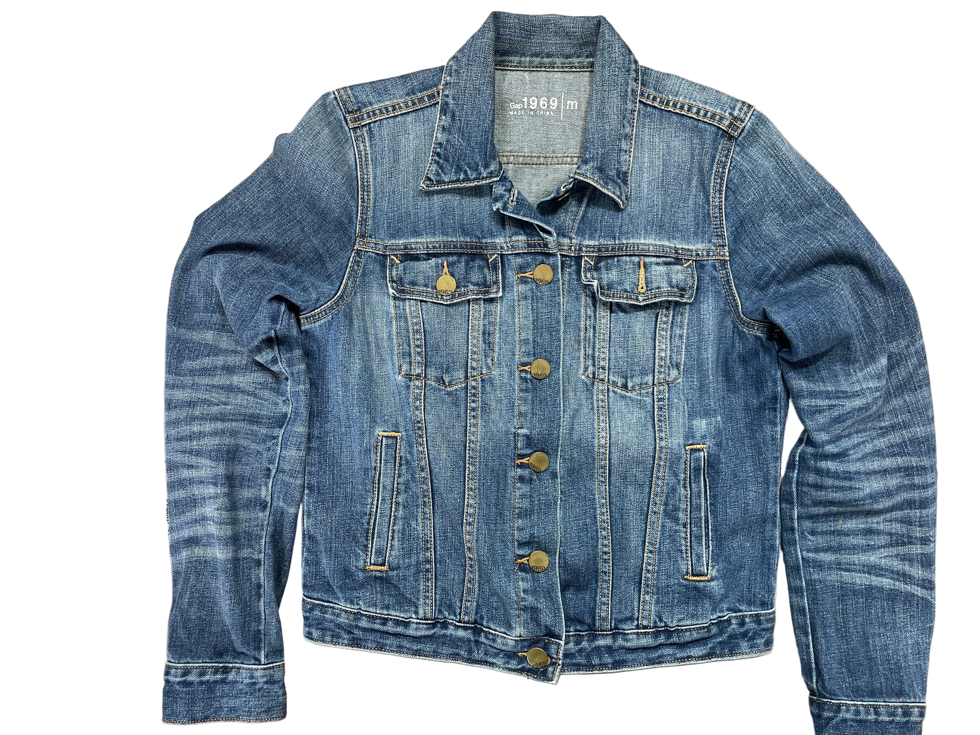 Front view of GAP 1969 medium wash denim jean jacket