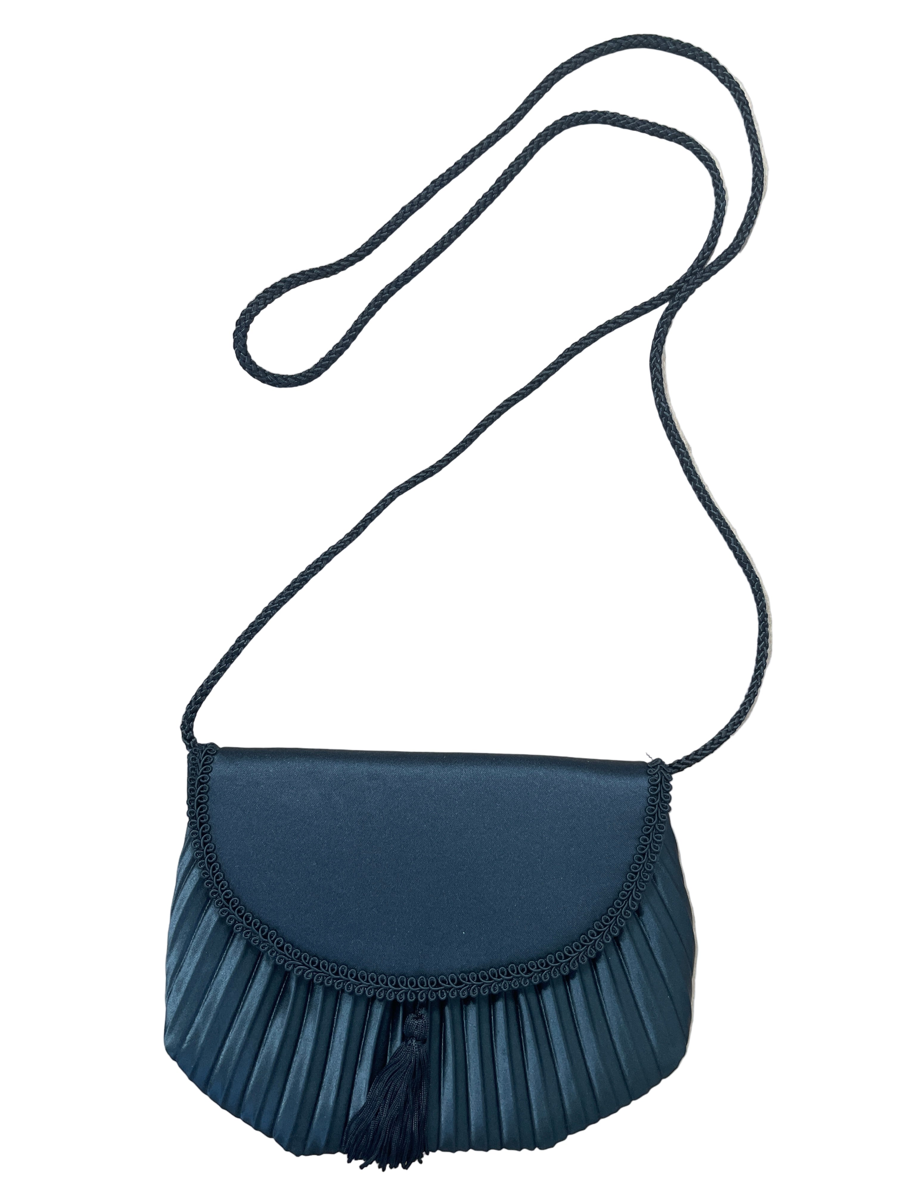 vintage black pleated crossbody purse with tassel front view
