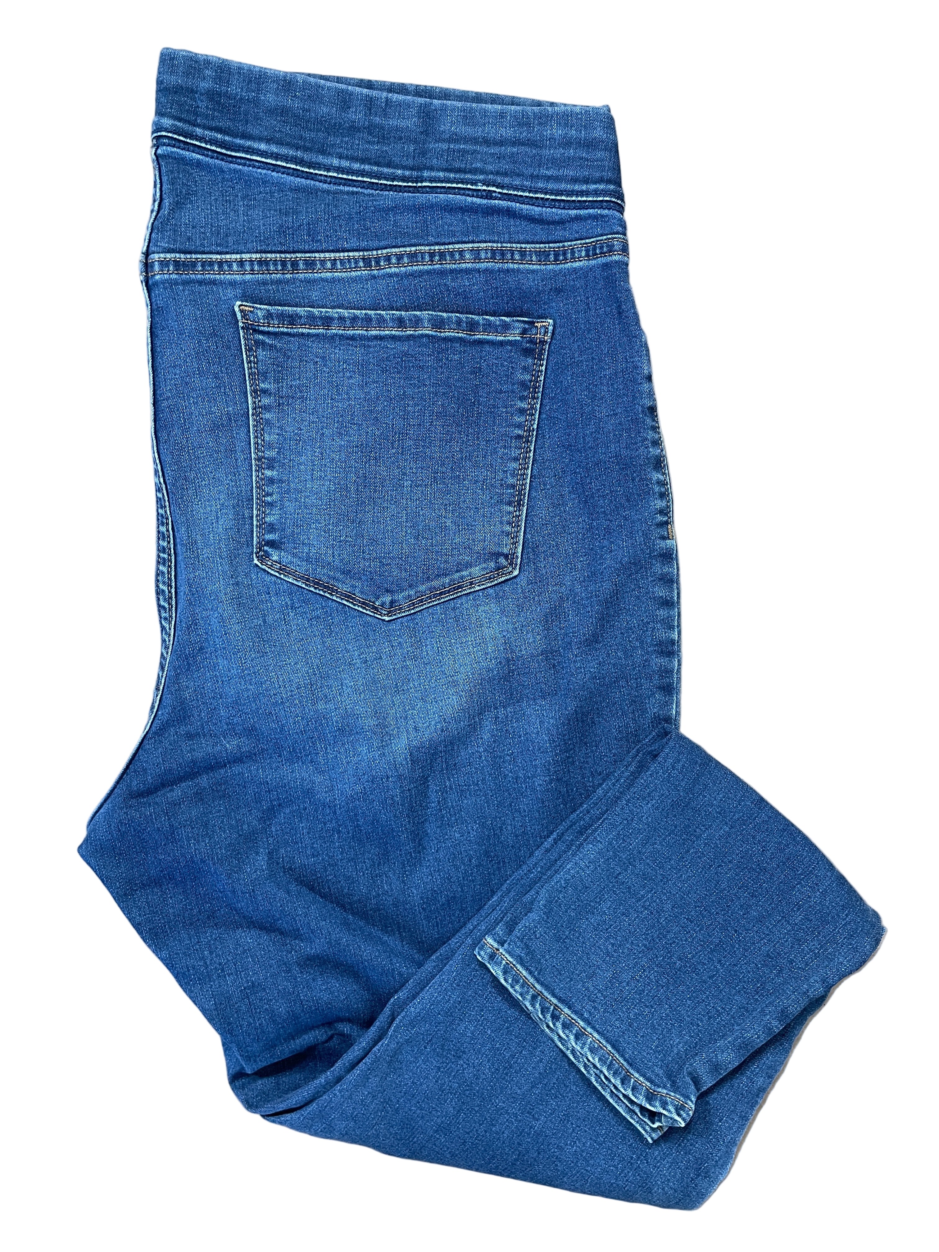 Folded view of Old Navy Rockstar mid-rise pull-on jeans
