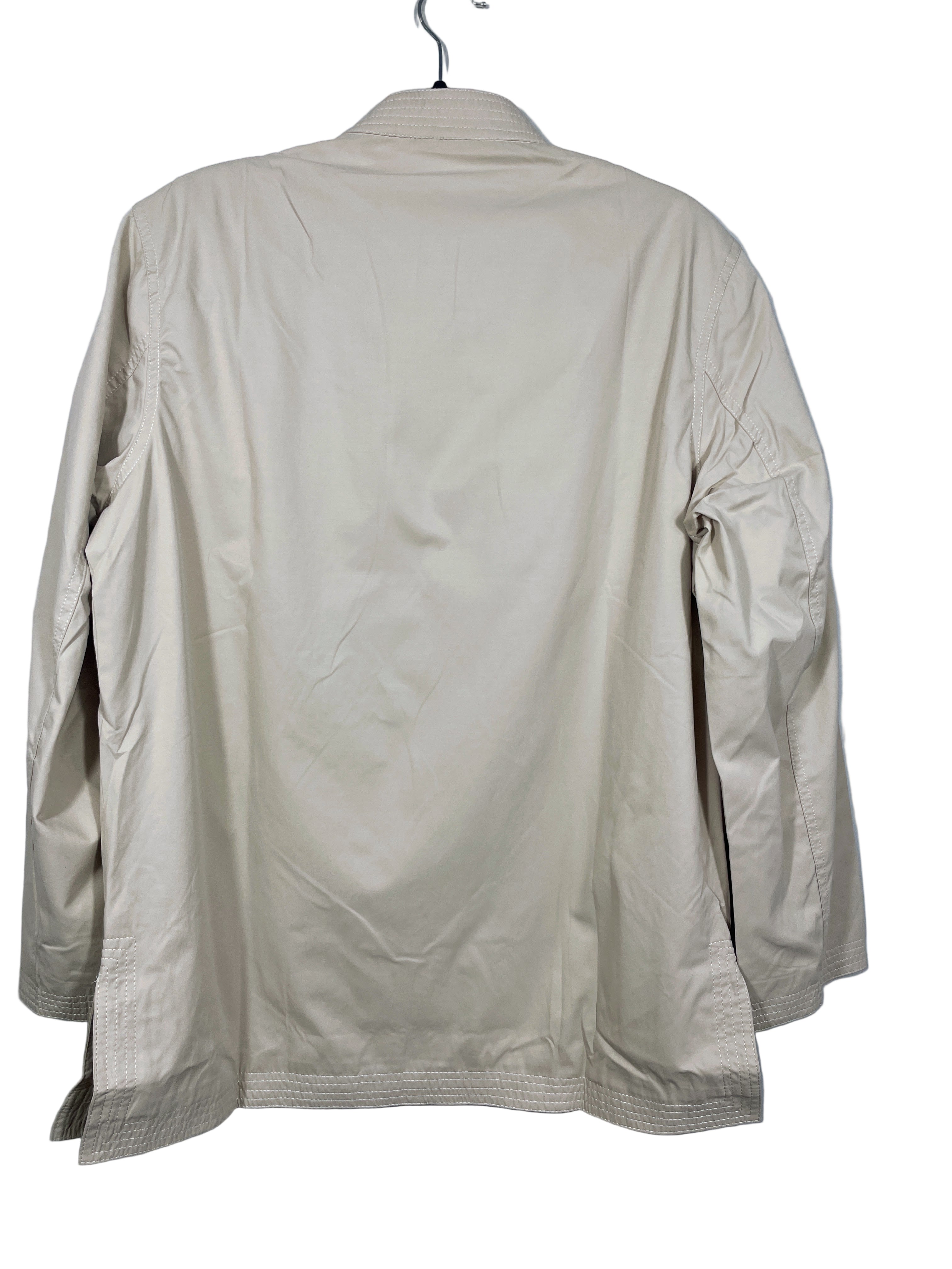 Ao Yi Lang men’s Tang jacket back view plain beige design