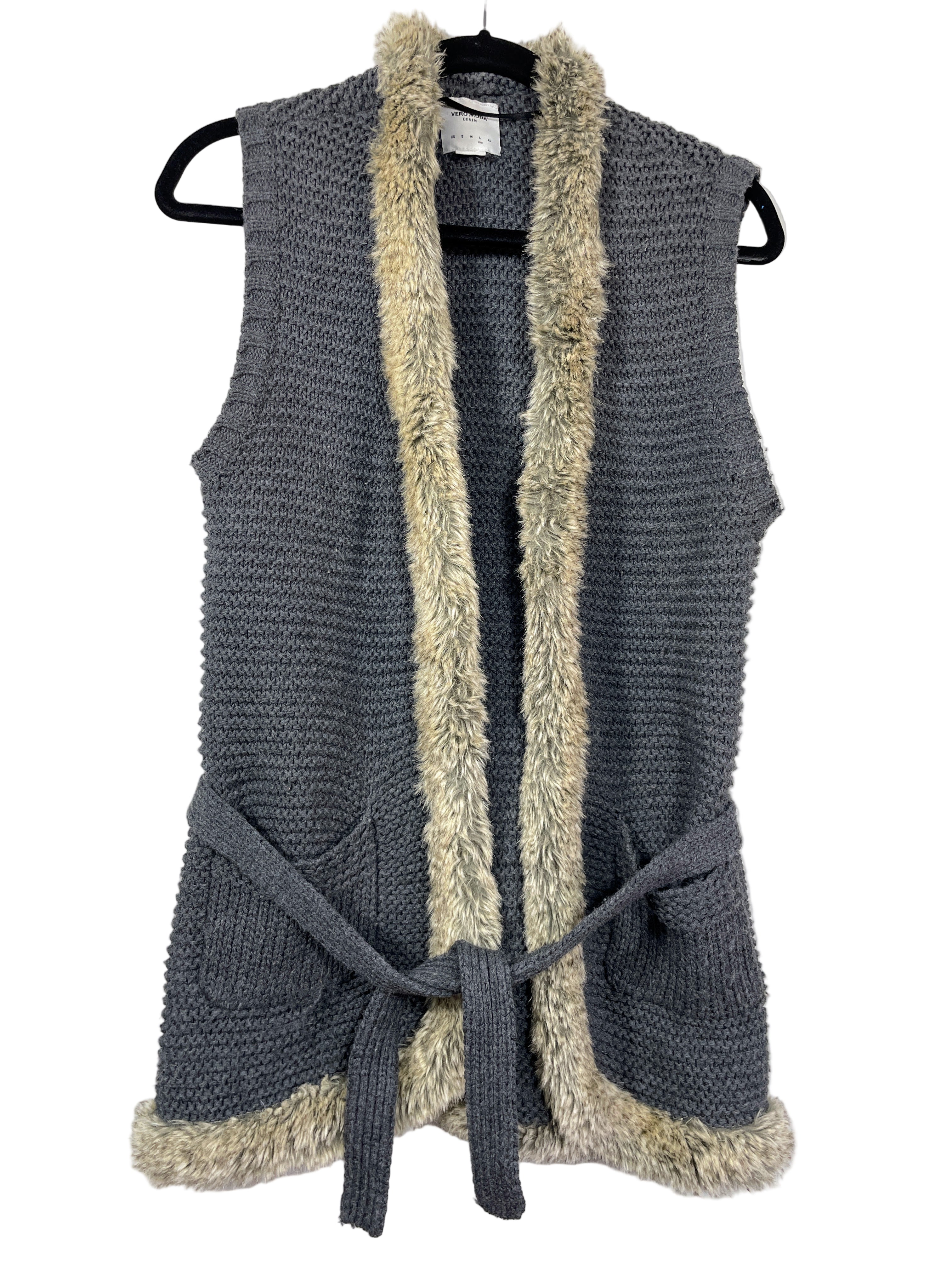 Vero Moda sleeveless knit vest with faux fur trim front view