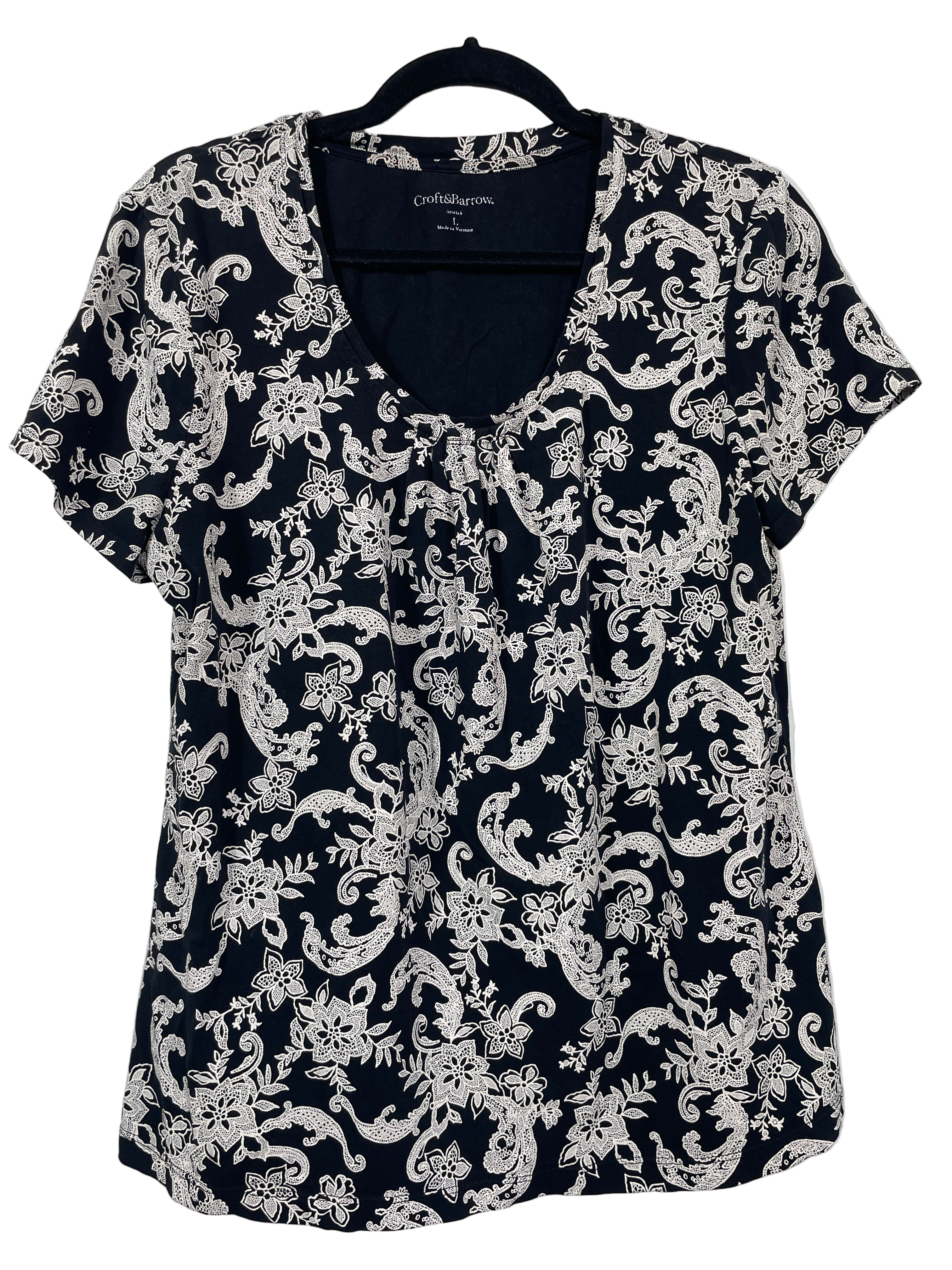 Croft & Barrow black and white floral paisley short sleeve top front view showing scoop neckline and soft pleats
