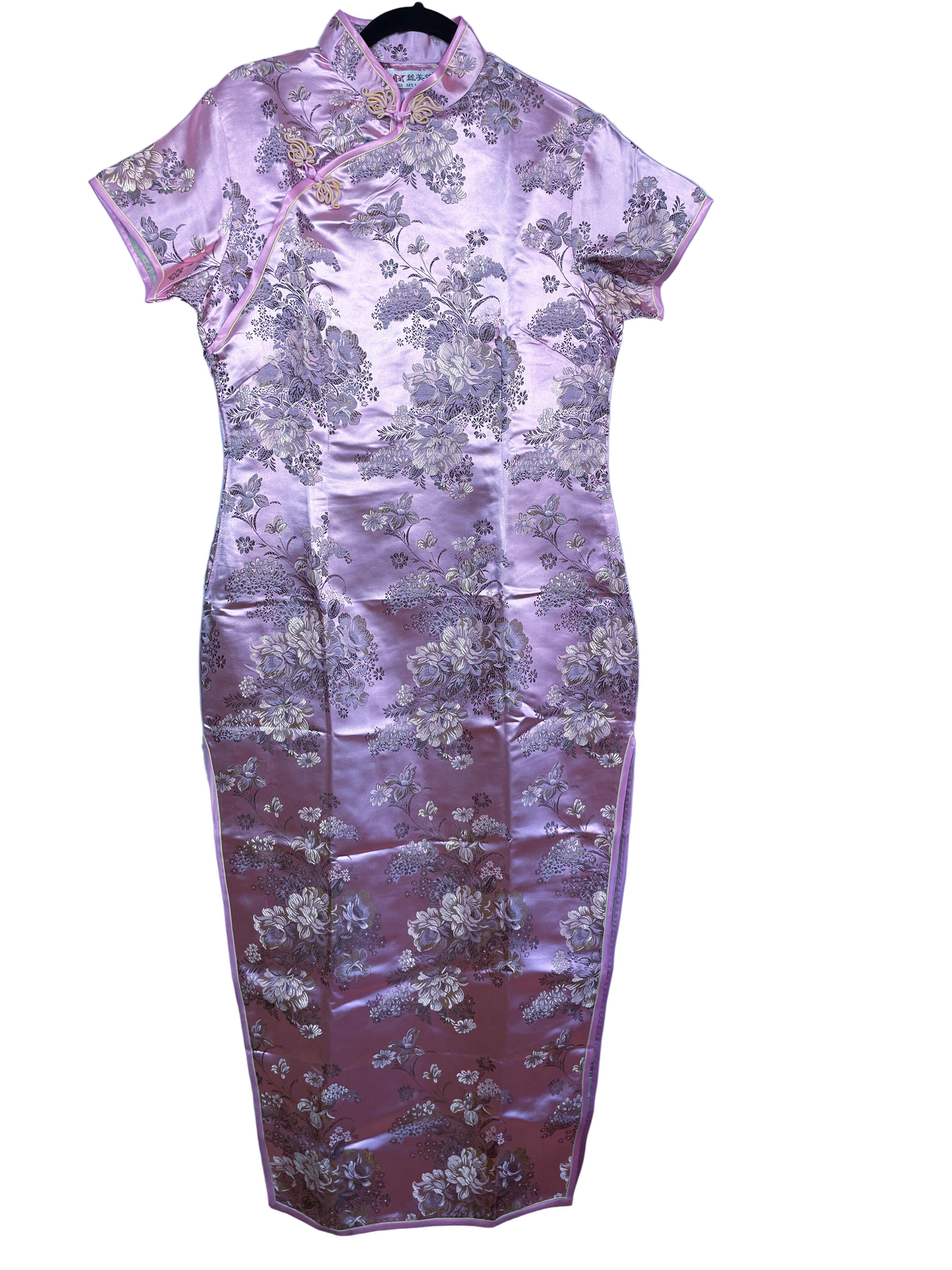 Se Mei Jin pink floral brocade cheongsam long dress front view showing frog closures and mandarin collar
