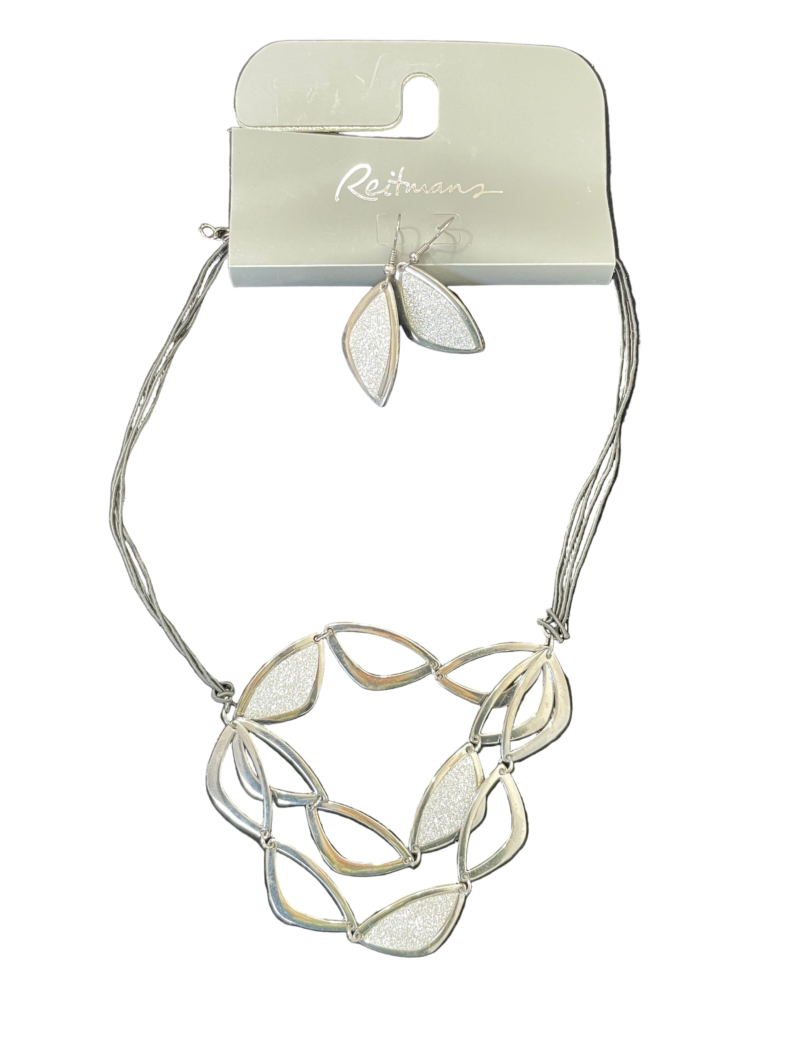 Reitmans silver leaf jewellery set with necklace and earrings

