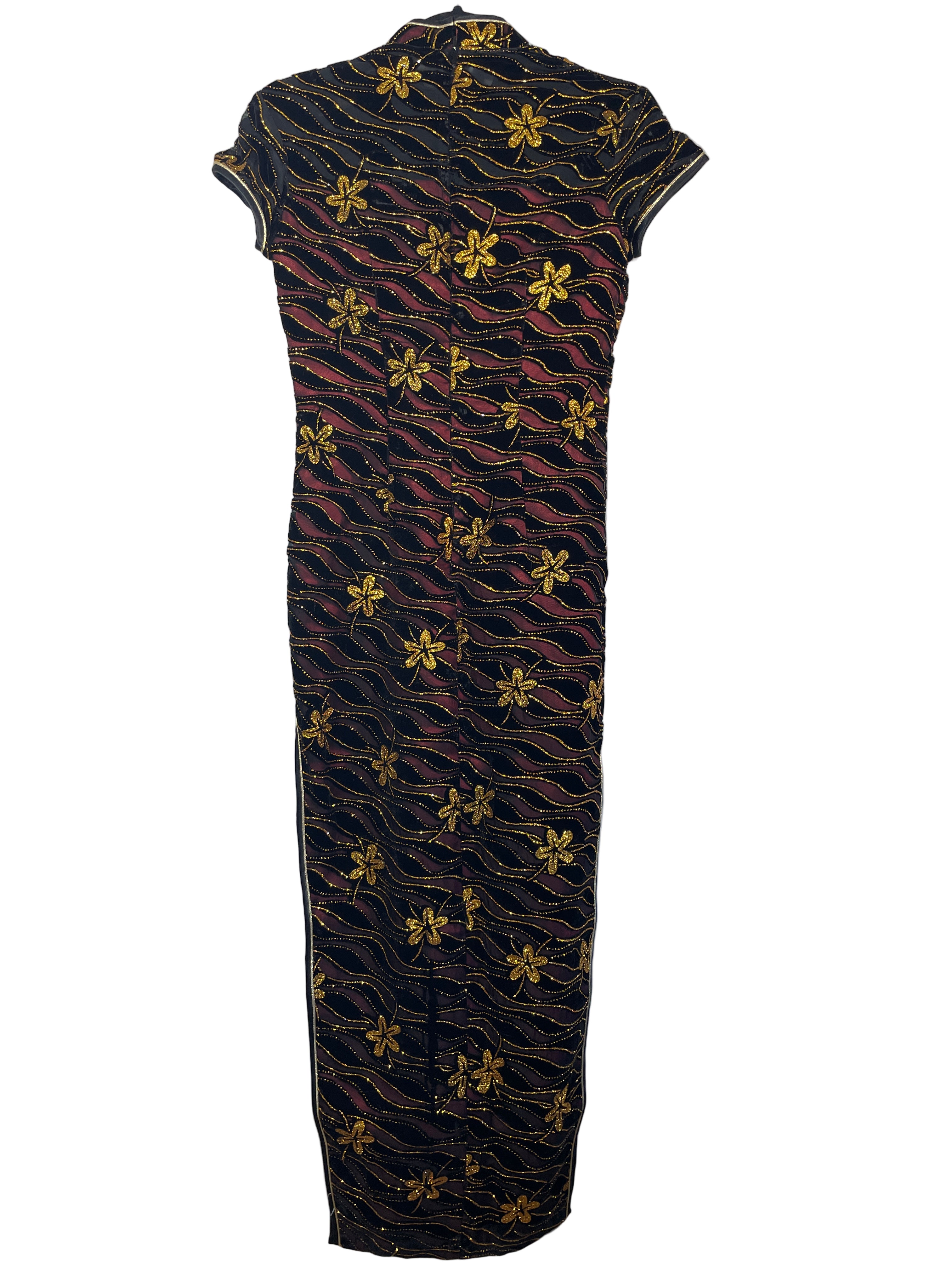 Xiangyi Qipao back view showing metallic floral pattern.
