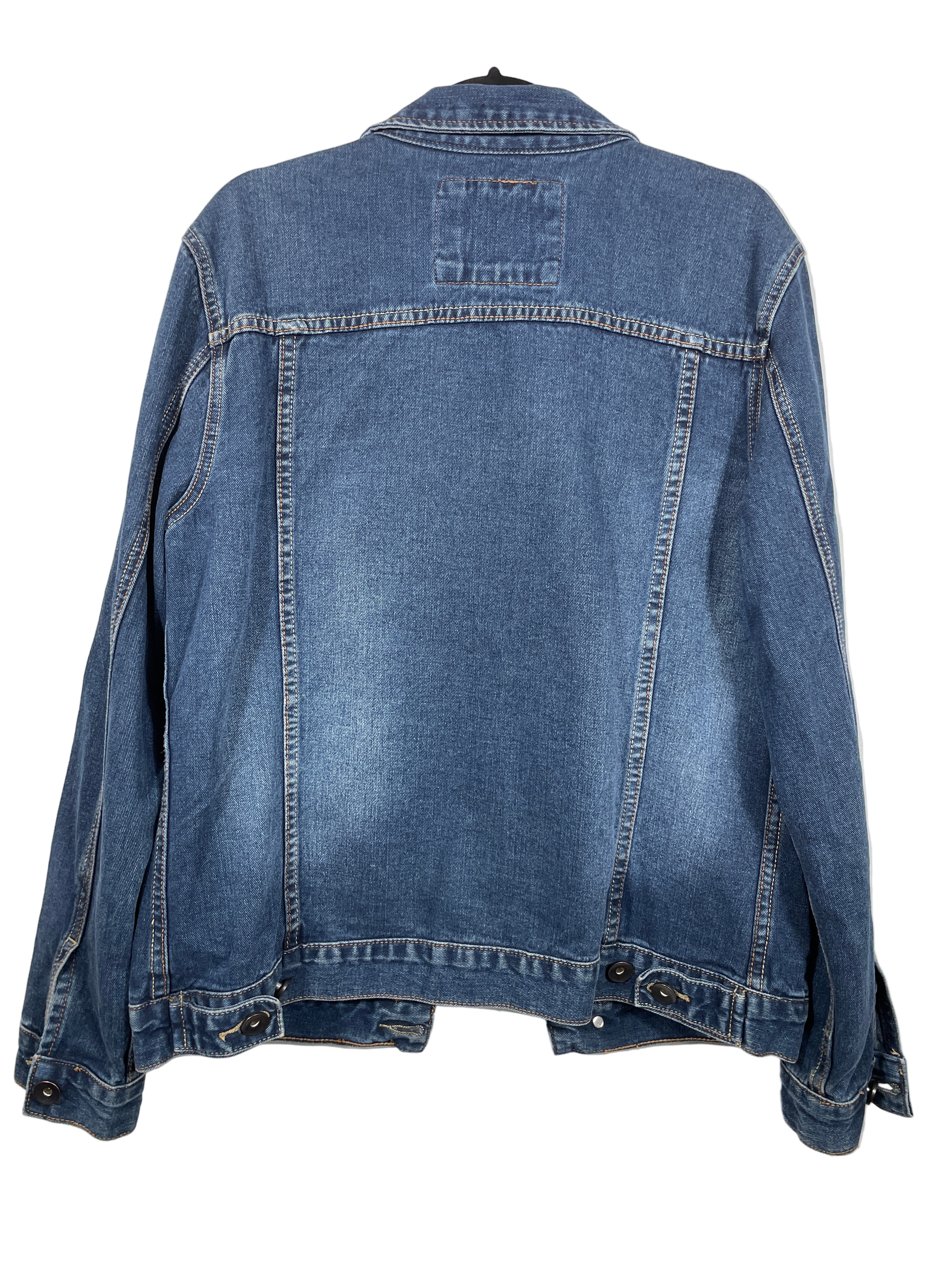 21 Men denim jacket back view