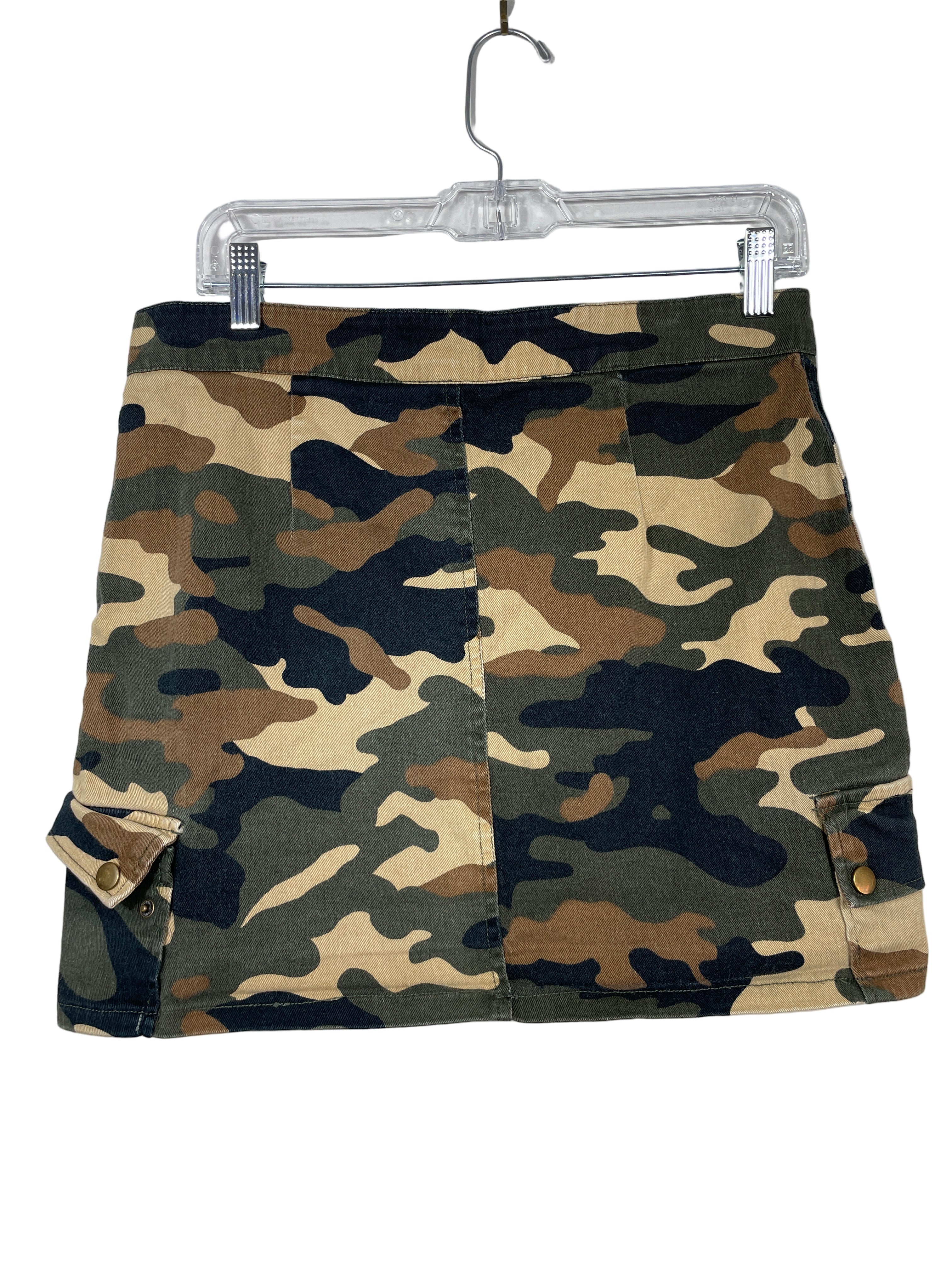 Forever 21 camo mini skirt back view
