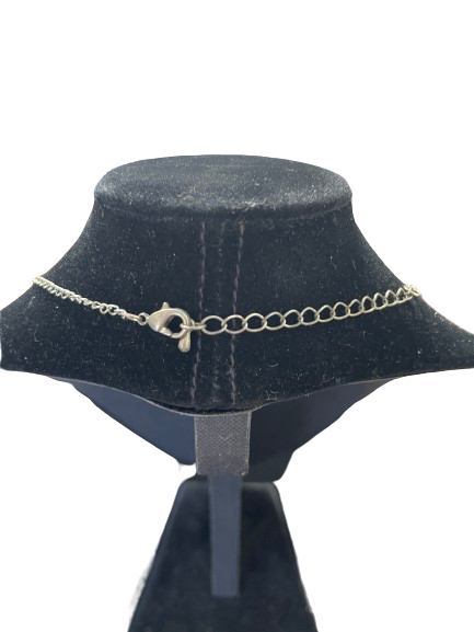 Double heart rose quartz pendant necklace clasp and extender detail