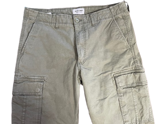 Jack & Jones army green men's cargo pants size 32x34 relaxed fit front view