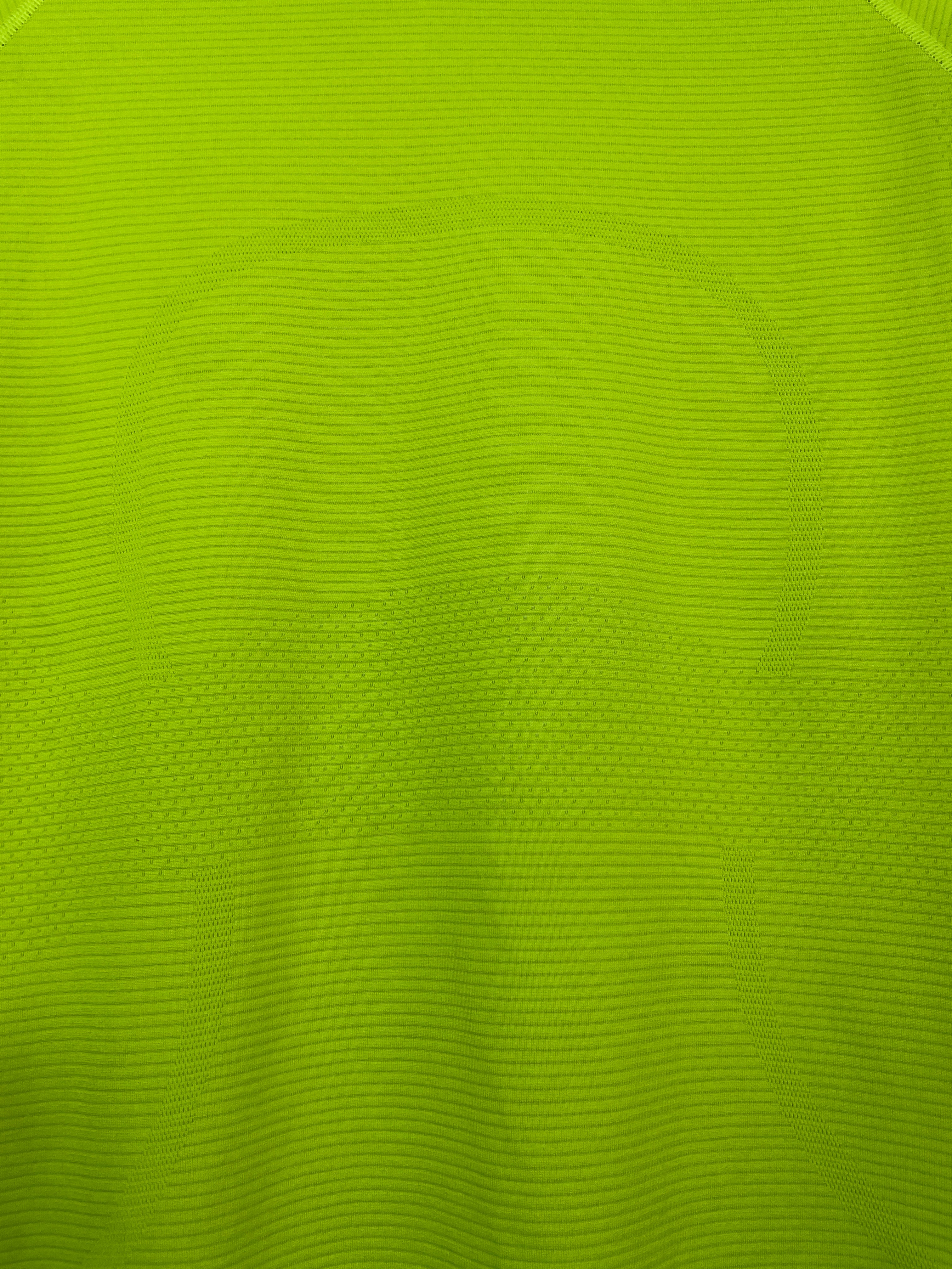 lululemon Swiftly Tech size 8 neon yellow seamless performance shirt breathable knit detail