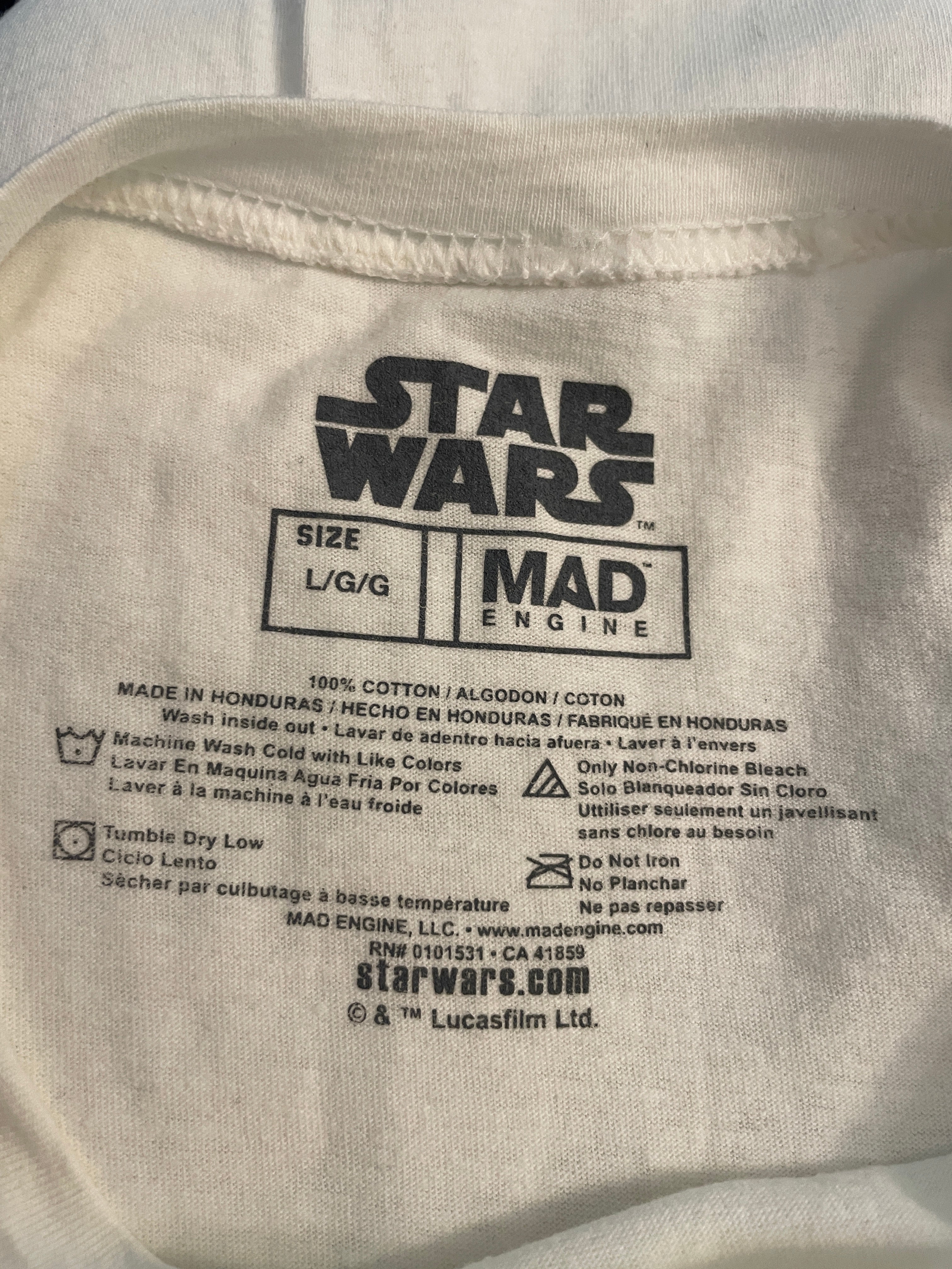 Star Wars Mad Engine Grogu T-shirt tagged large fits small 100% cotton Lucasfilm label
