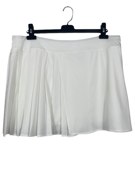 XL Lolë White Pleated Skort Front